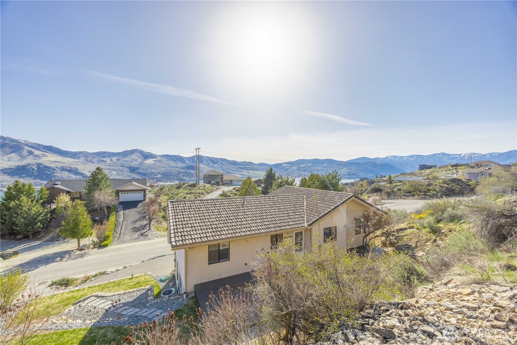 Chelan, Washington, 98816, United States, 3 Bedrooms Bedrooms, ,2 BathroomsBathrooms,Residential,For Sale,1932481