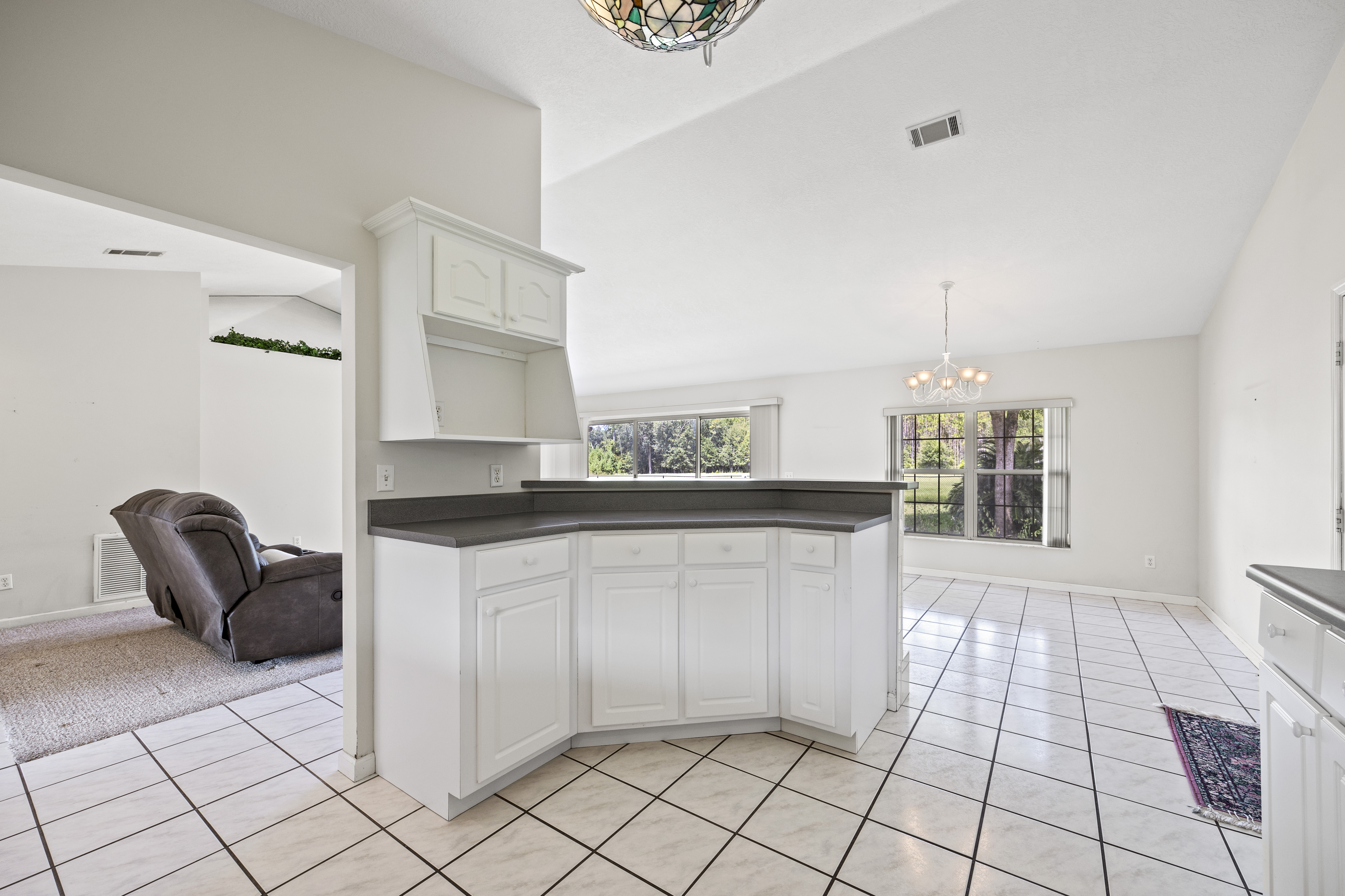 LAKE CITY, Florida, 32024, United States, 3 Bedrooms Bedrooms, ,2 BathroomsBathrooms,Residential,For Sale,1948883