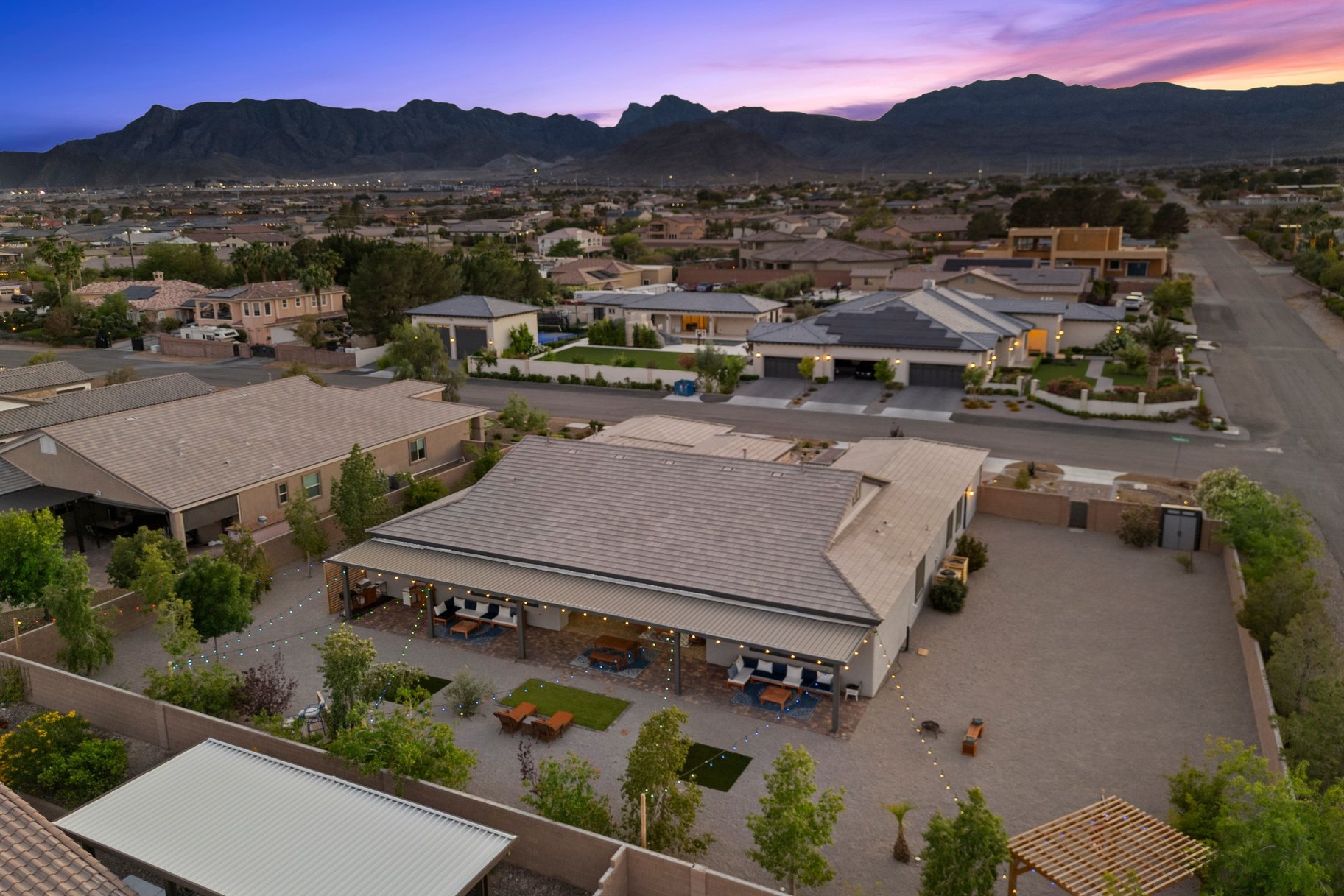  Over Half-Acre Lot Estate with No HOA & Endless Flexibility - 物件實景