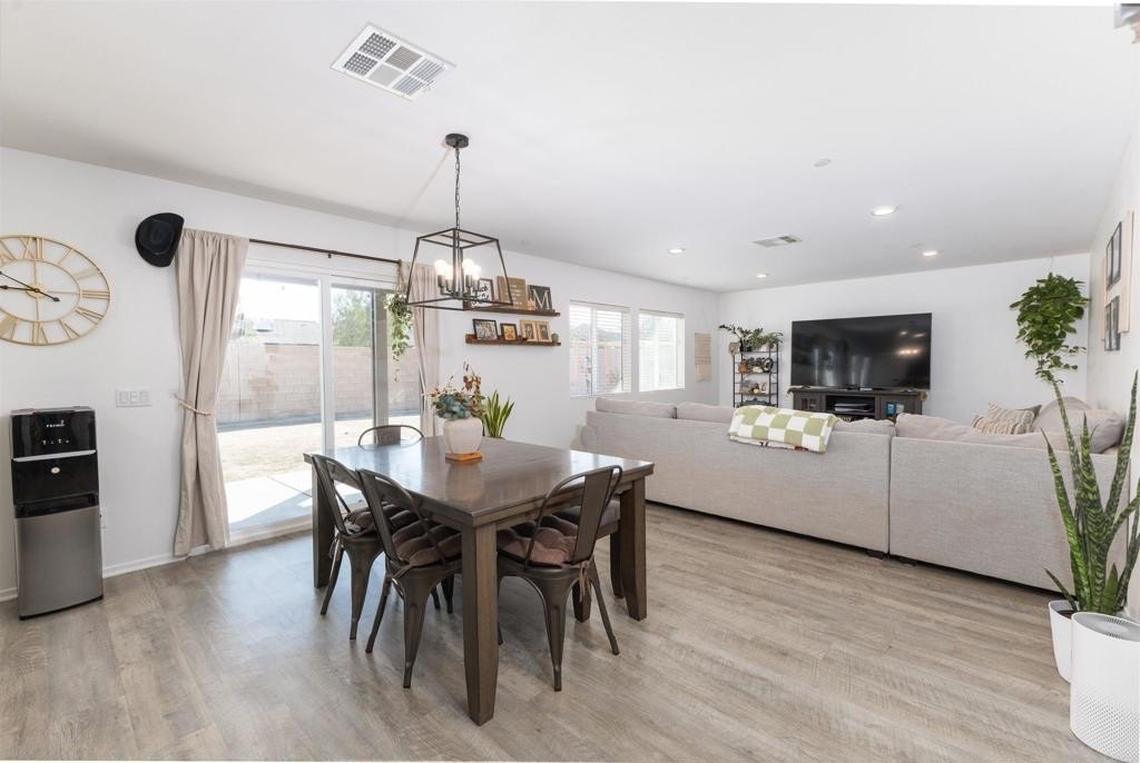 Hemet, California, 92543, United States, 4 Bedrooms Bedrooms, ,3 BathroomsBathrooms,Residential,For Sale,1970296