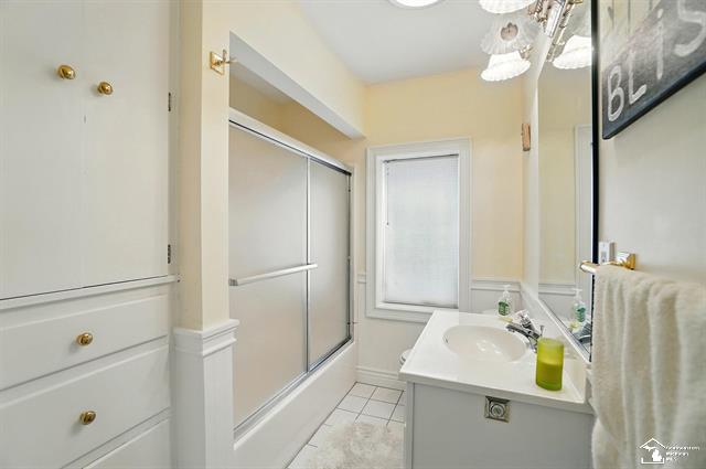 MONROE, Michigan, 48161, United States, 4 Bedrooms Bedrooms, ,4 BathroomsBathrooms,Residential,For Sale,1827211