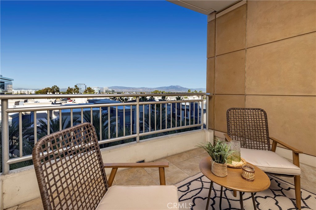 Irvine, California, 92612, United States, 2 Bedrooms Bedrooms, ,2 BathroomsBathrooms,Residential,For Sale,1989675