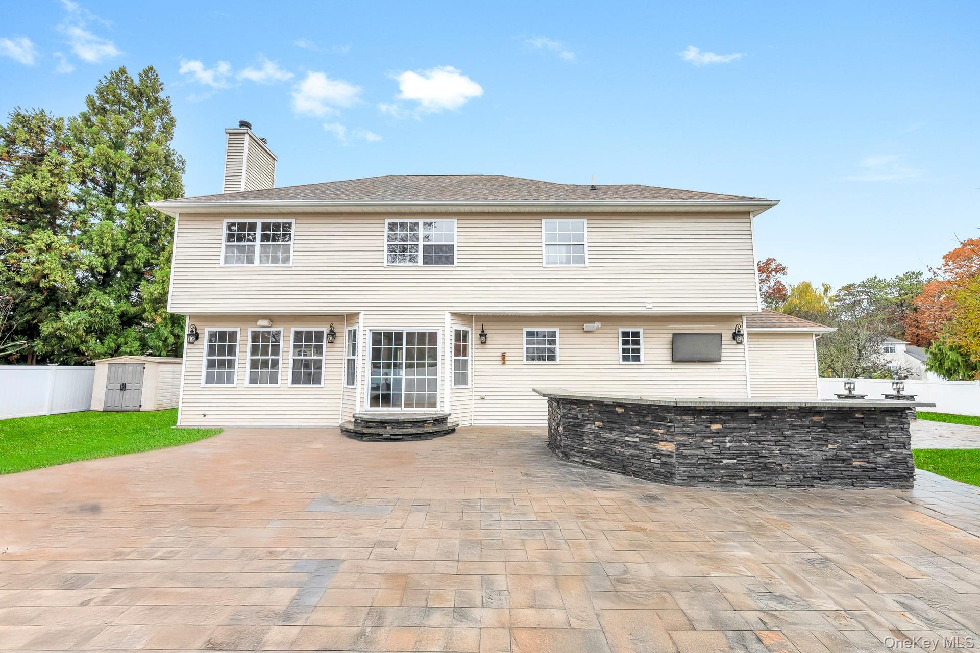 Selden, New York, 11784, United States, 4 Bedrooms Bedrooms, ,3 BathroomsBathrooms,Residential,For Sale,1990980