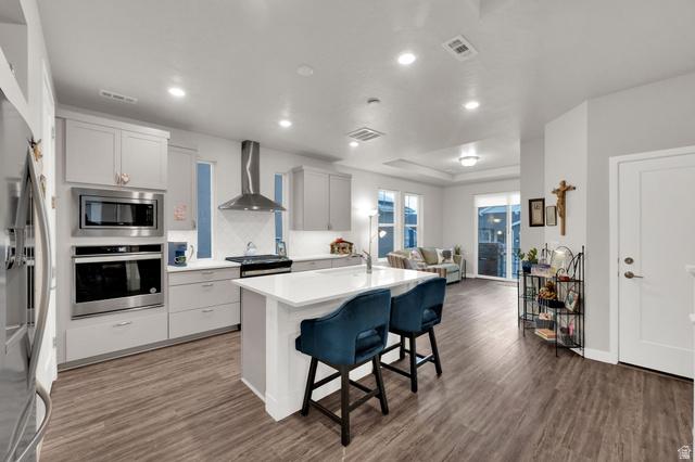 South Jordan, Utah, 84009, United States, 3 Bedrooms Bedrooms, ,3 BathroomsBathrooms,Residential,For Sale,2005216