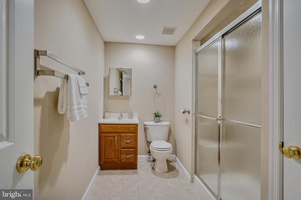 Reston, Virginia, 20194, United States, 4 Bedrooms Bedrooms, ,4 BathroomsBathrooms,Residential,For Sale,2047998