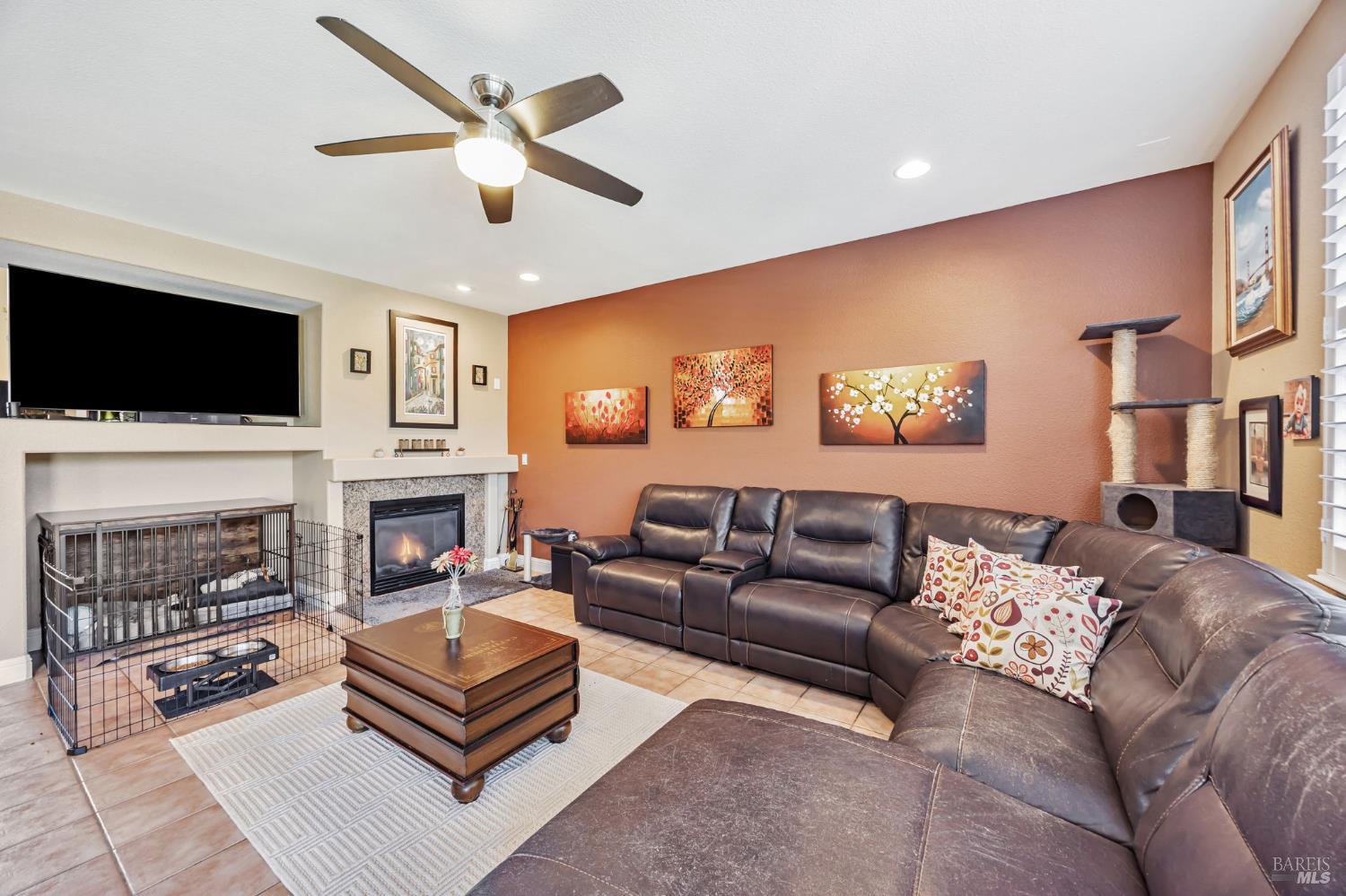 Windsor, California, 95492, United States, 4 Bedrooms Bedrooms, ,3 BathroomsBathrooms,Residential,For Sale,1942118
