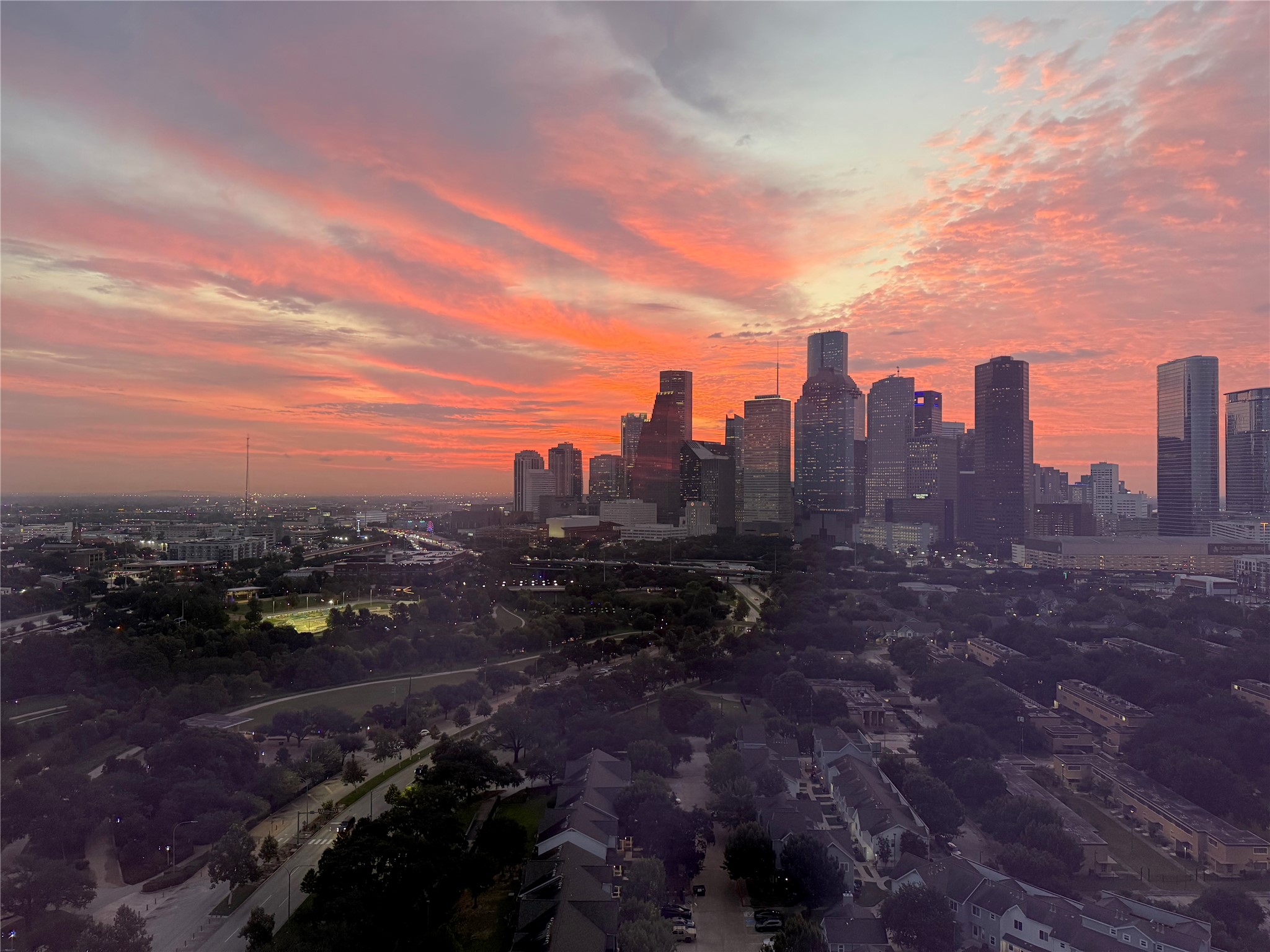  1711 Allen Parkway #1905 - 物件實景