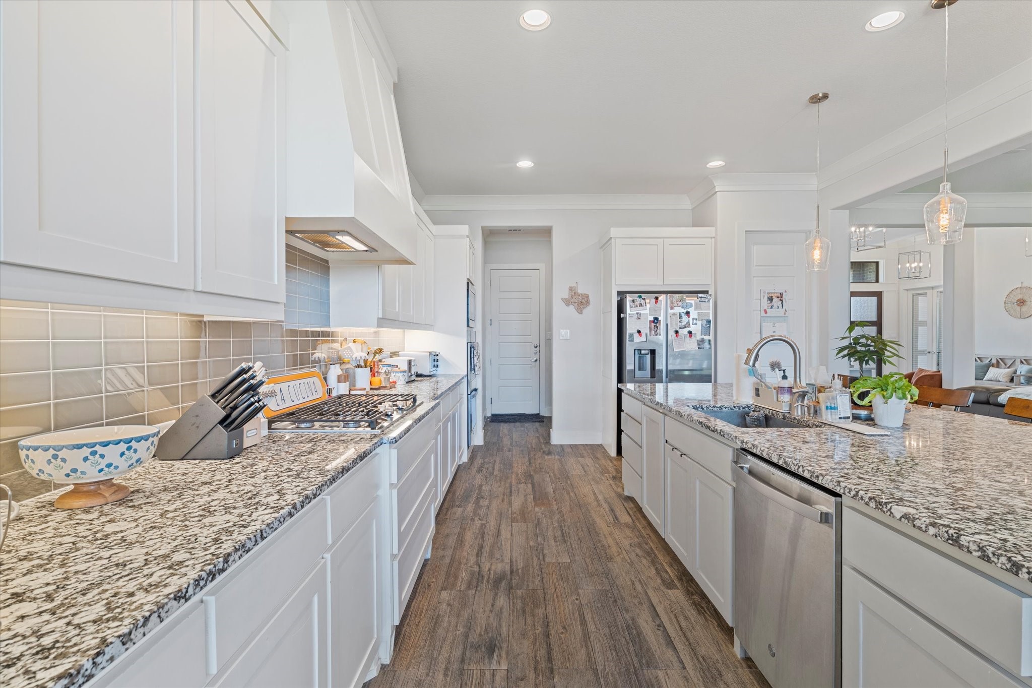 Prosper, Texas, 75078, United States, 4 Bedrooms Bedrooms, ,3 BathroomsBathrooms,Residential,For Sale,1903910
