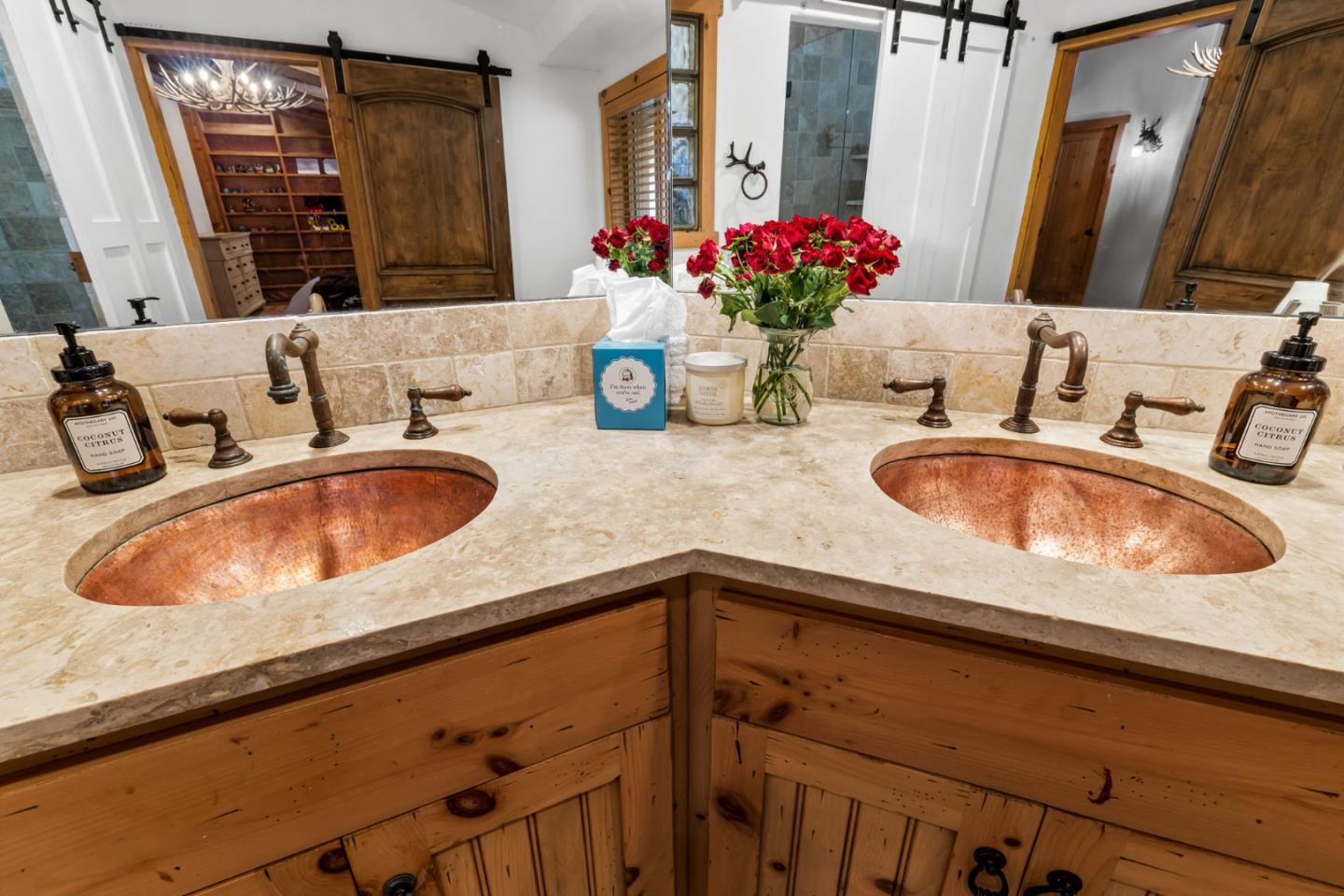 Salinas, California, 93907, United States, 3 Bedrooms Bedrooms, ,4 BathroomsBathrooms,Residential,For Sale,1899986