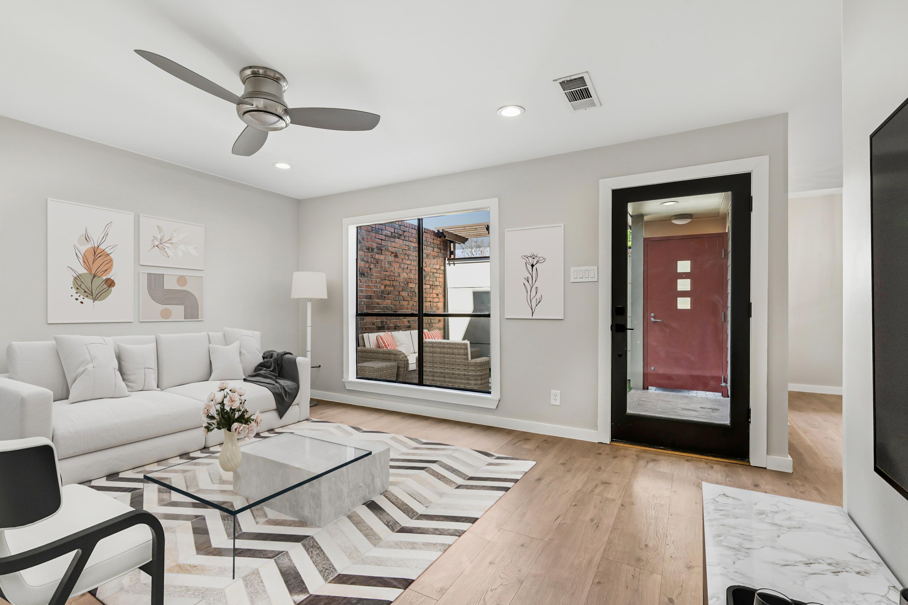  Katy Trail Condo Fully Remodeled with Private Turf Patio - 物件實景