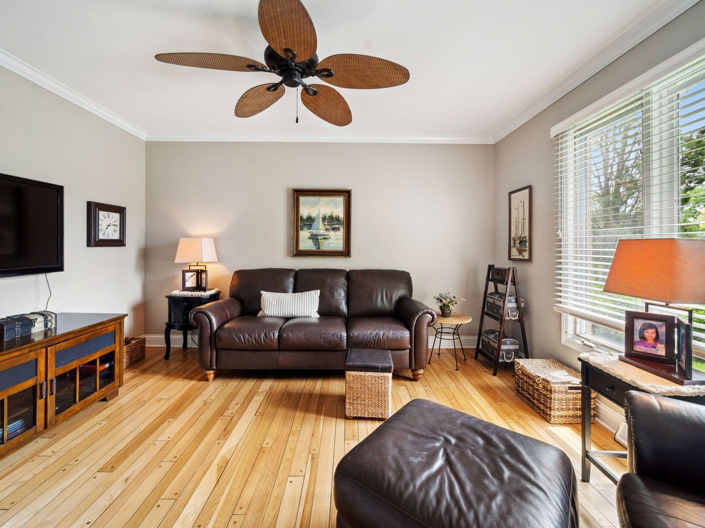 Oak Brook, Illinois, 60523, United States, 5 Bedrooms Bedrooms, ,3 BathroomsBathrooms,Residential,For Sale,2005653