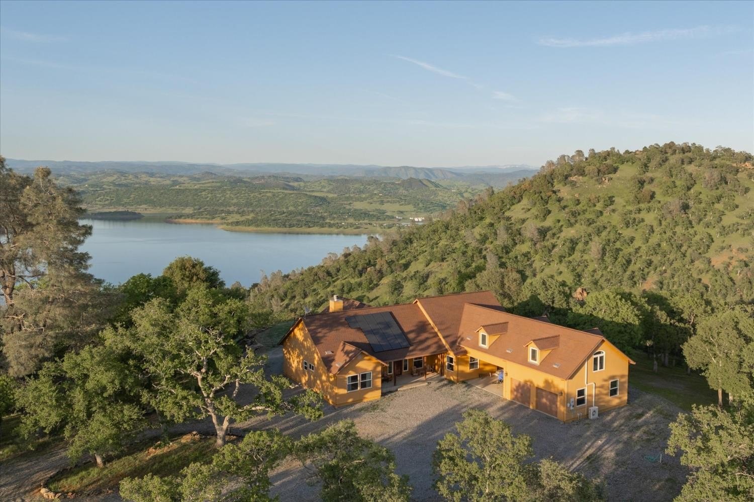 Angels Camp, California, 95222, United States, 4 Bedrooms Bedrooms, ,3 BathroomsBathrooms,Residential,For Sale,1990494