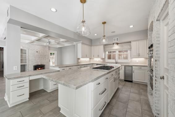 Houston, Texas, 77005, United States, 4 Bedrooms Bedrooms, ,4 BathroomsBathrooms,Residential,For Sale,1980164