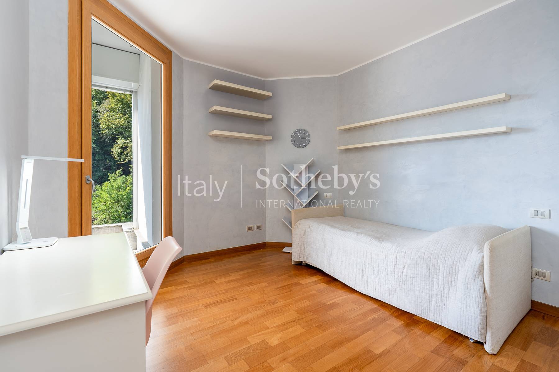  Contemporary Apartment with Breathtaking Lake View - 物件實景