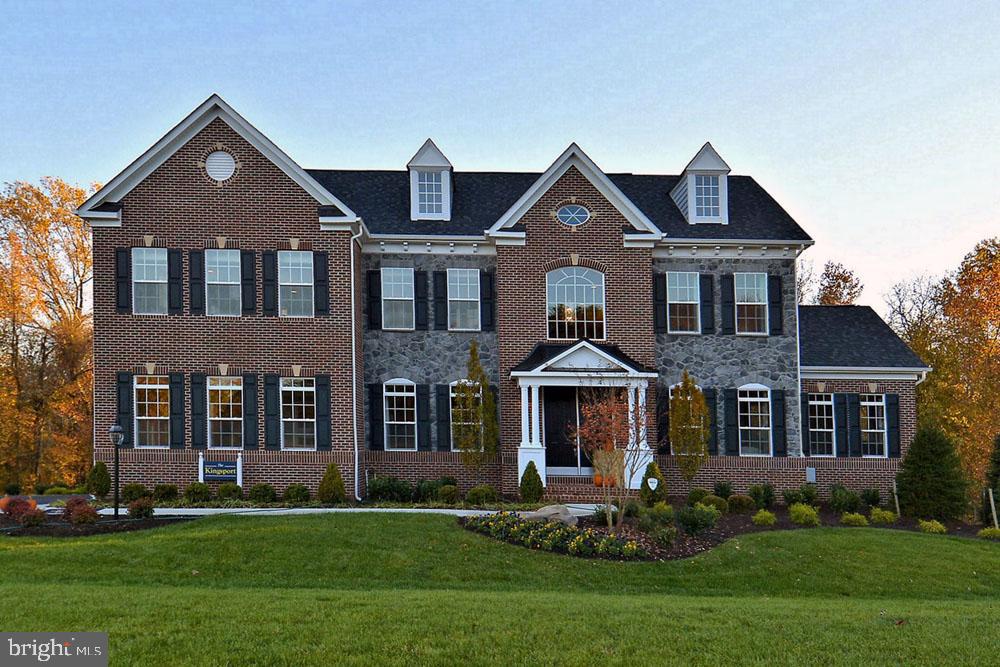 Clinton, Maryland, 20735, United States, 6 Bedrooms Bedrooms, ,6 BathroomsBathrooms,Residential,For Sale,1864170