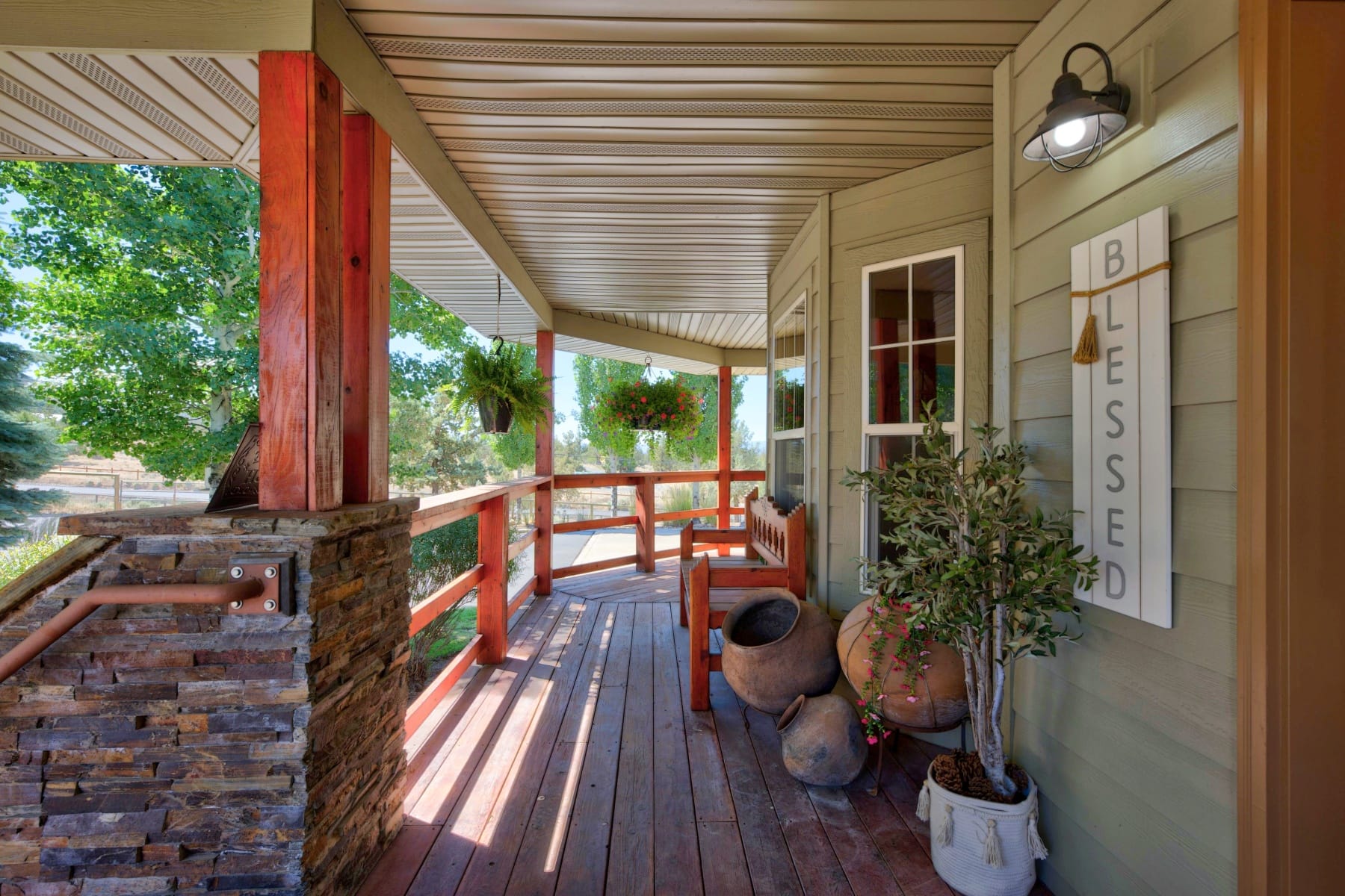  15555 SW Hahlen Avenue Powell Butte, OR 97753 - 物件實景