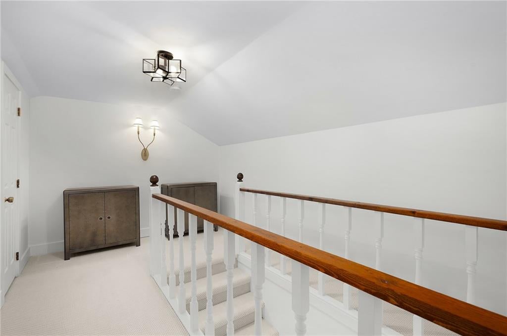 Calhoun, Georgia, 30701, United States, 4 Bedrooms Bedrooms, ,4 BathroomsBathrooms,Residential,For Sale,2005129