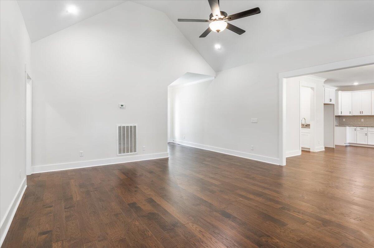 Georgetown, Tennessee, 37336, United States, 3 Bedrooms Bedrooms, ,2 BathroomsBathrooms,Residential,For Sale,1840013