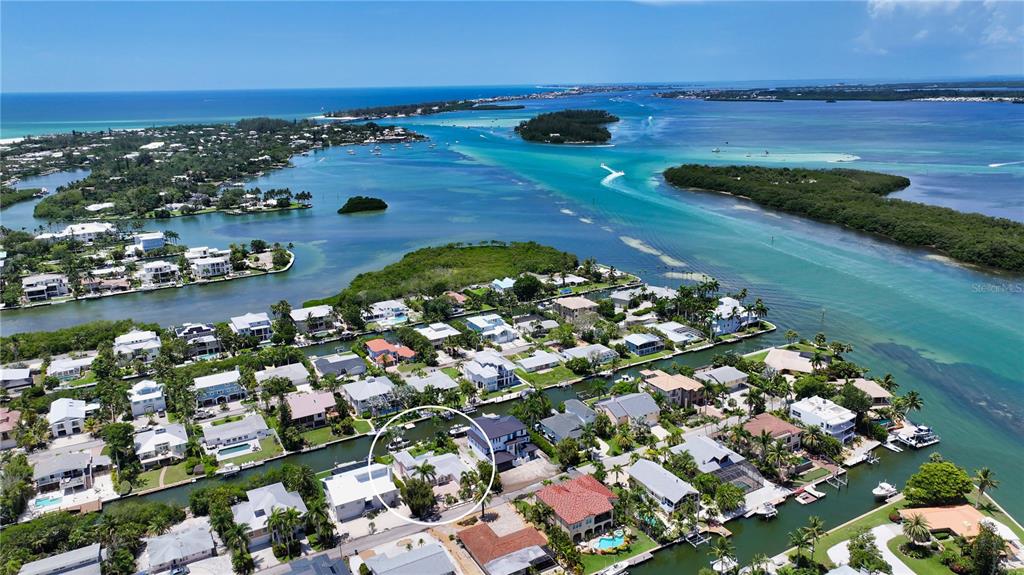 Longboat Key, Florida, 34228, United States, 3 Bedrooms Bedrooms, ,2 BathroomsBathrooms,Residential,For Sale,1990986