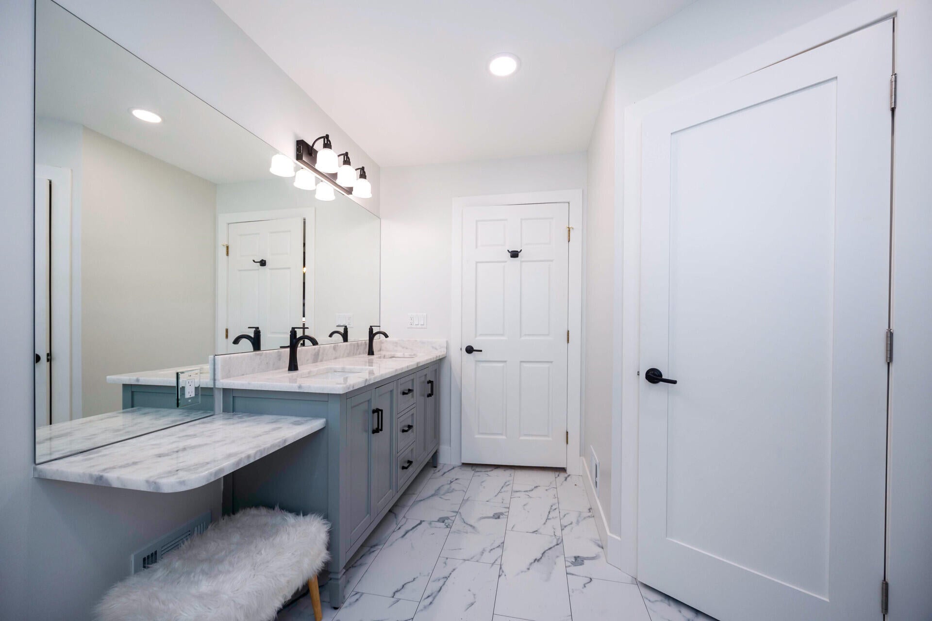 Brooklyn, Michigan, 49230, United States, 3 Bedrooms Bedrooms, ,3 BathroomsBathrooms,Residential,For Sale,1991046