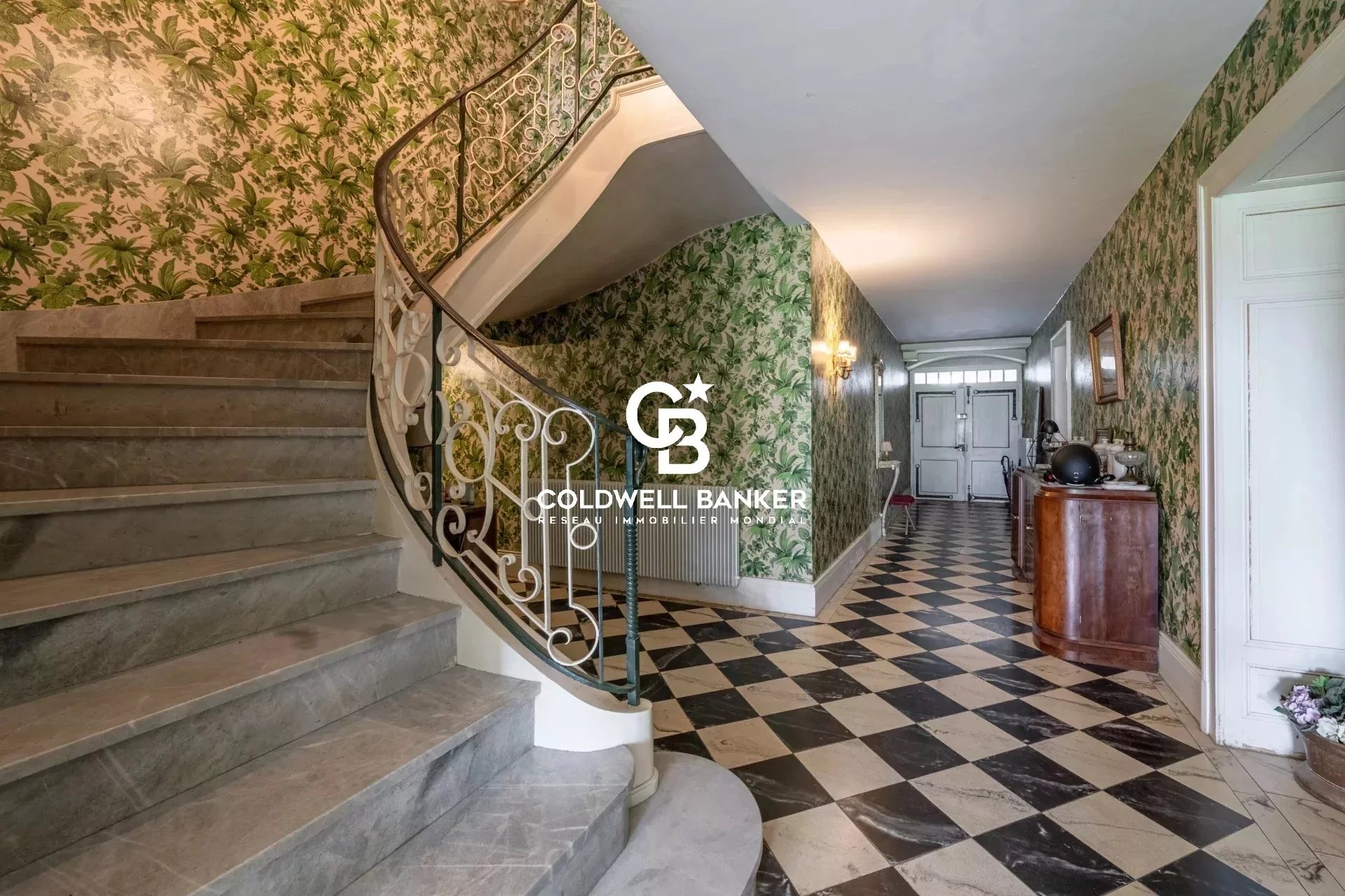 Douvaine, Auvergne-Rhône-Alpes, 74140, FR, ,4 BathroomsBathrooms,Residential,For Sale,1994412