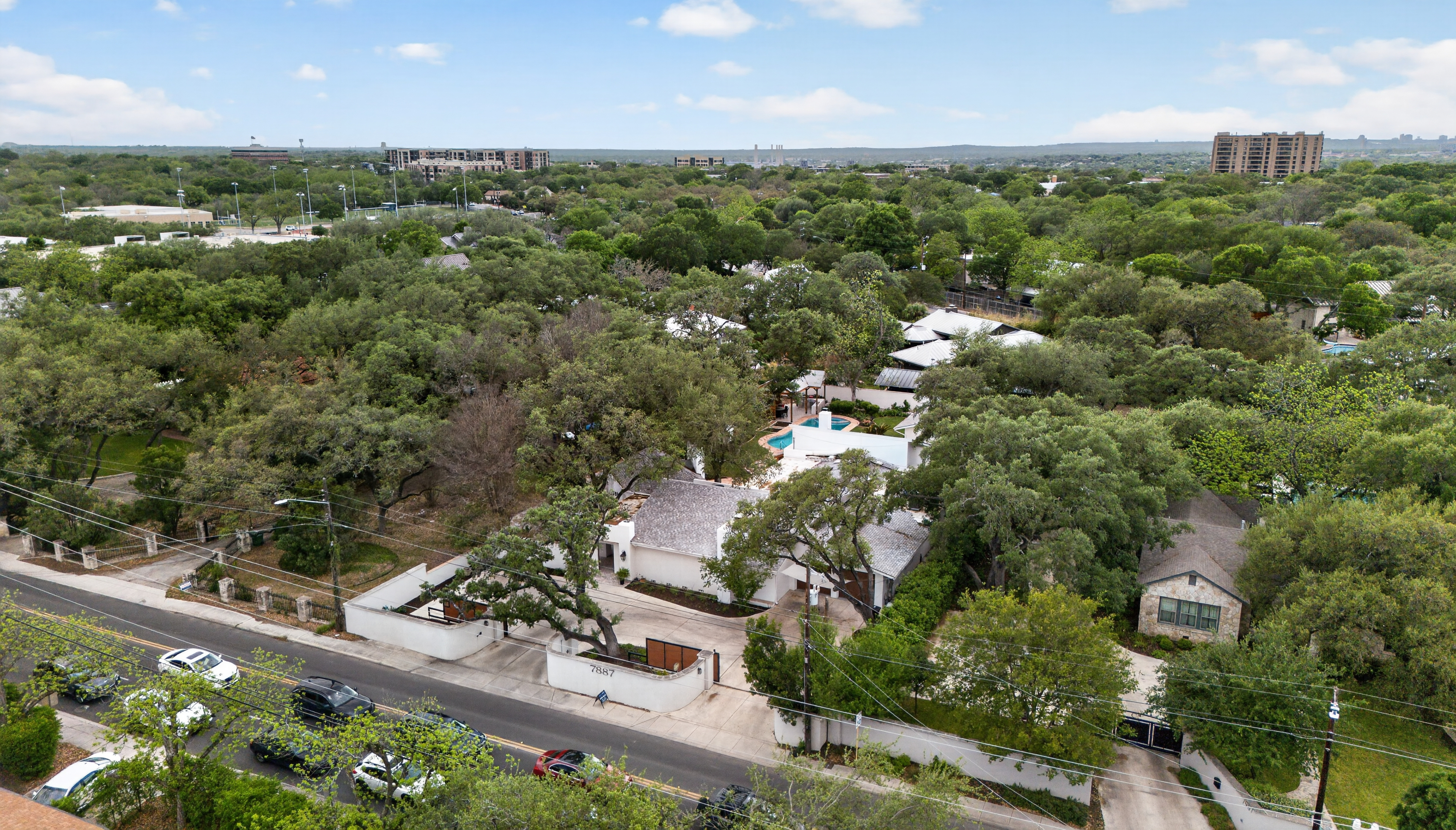  Experience Rare Privacy and Resort Style Living in Alamo Heights - 物件實景