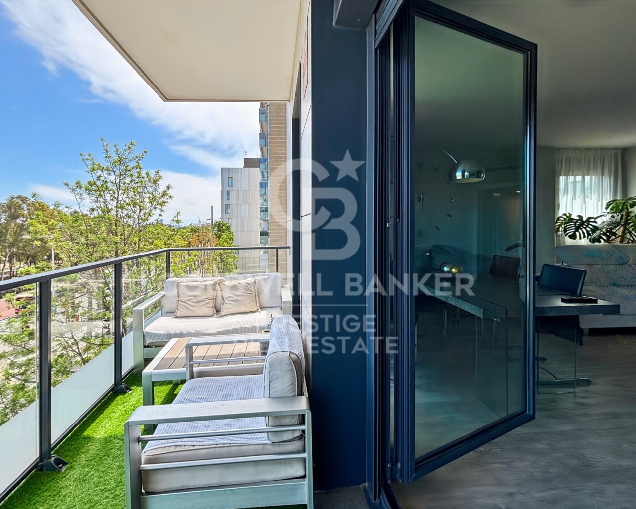 Barcelona, Catalonia, ES, 4 Bedrooms Bedrooms, ,3 BathroomsBathrooms,Residential,For Sale,1804639
