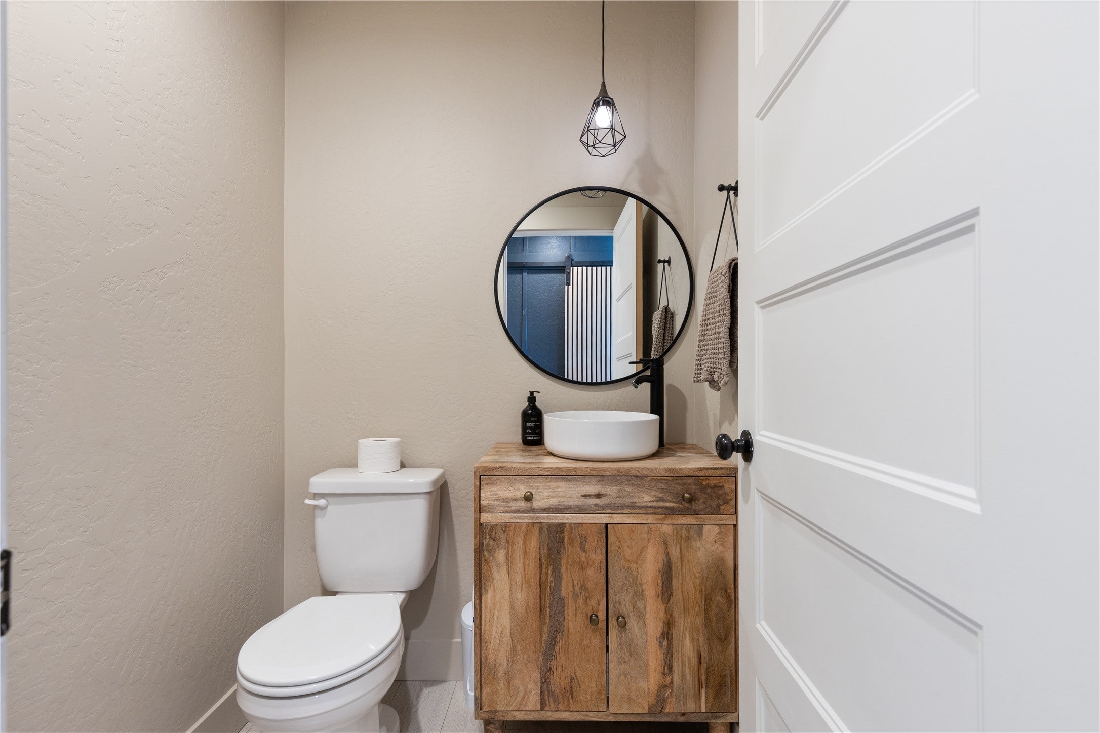 Kalispell, Montana, 59901, United States, 3 Bedrooms Bedrooms, ,3 BathroomsBathrooms,Residential,For Sale,1848783