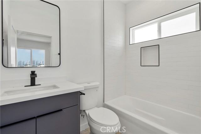 Los Angeles, California, 90023, United States, 22 Bedrooms Bedrooms, ,Residential,For Sale,1763548