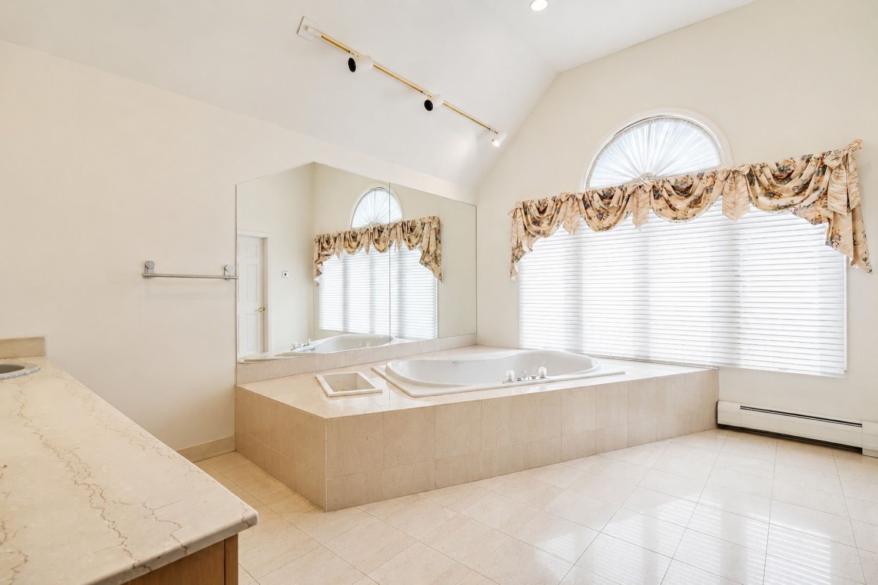  66 Adams Drive, Cresskill, NJ 07626 - 物件實景