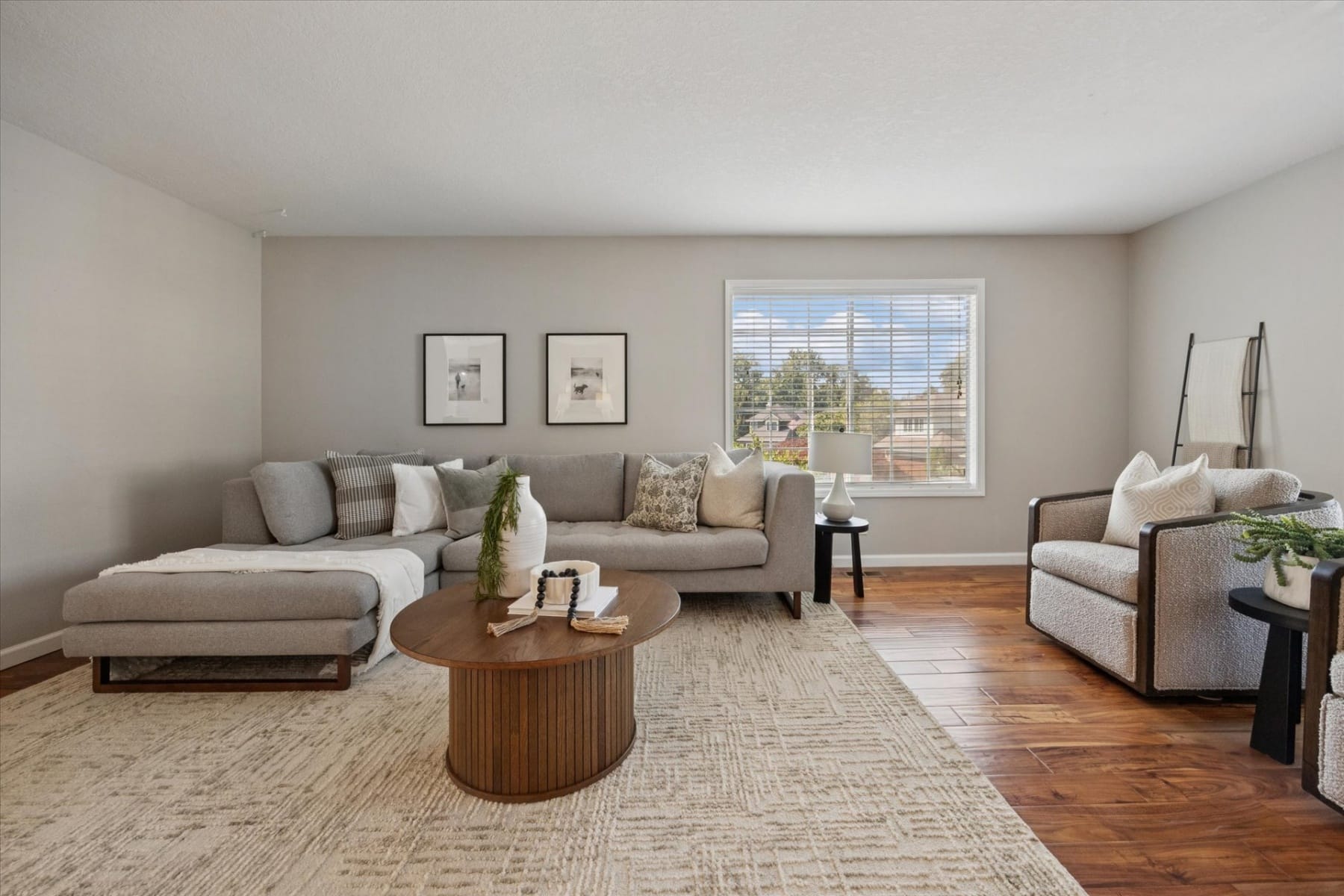  11445 SW WOODLEE HEIGHTS CT Portland, OR 97219 - 物件實景