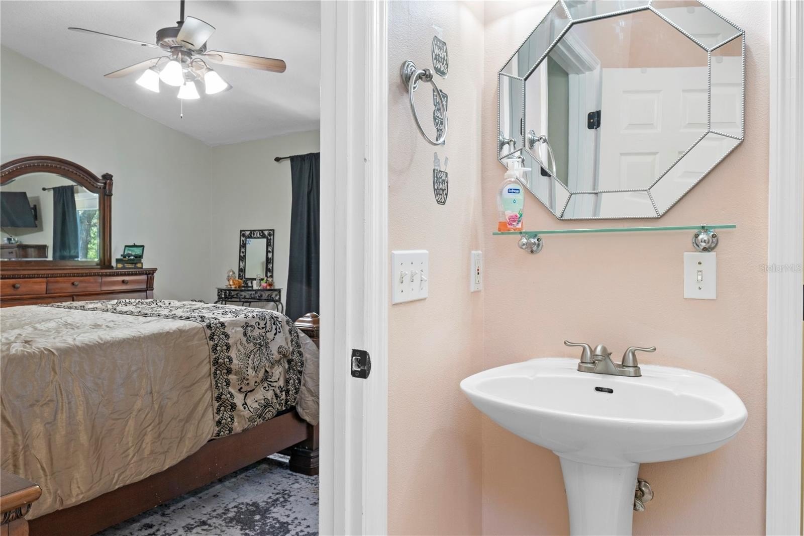 ST CLOUD, Florida, 34772, United States, 3 Bedrooms Bedrooms, ,2 BathroomsBathrooms,Residential,For Sale,1980411