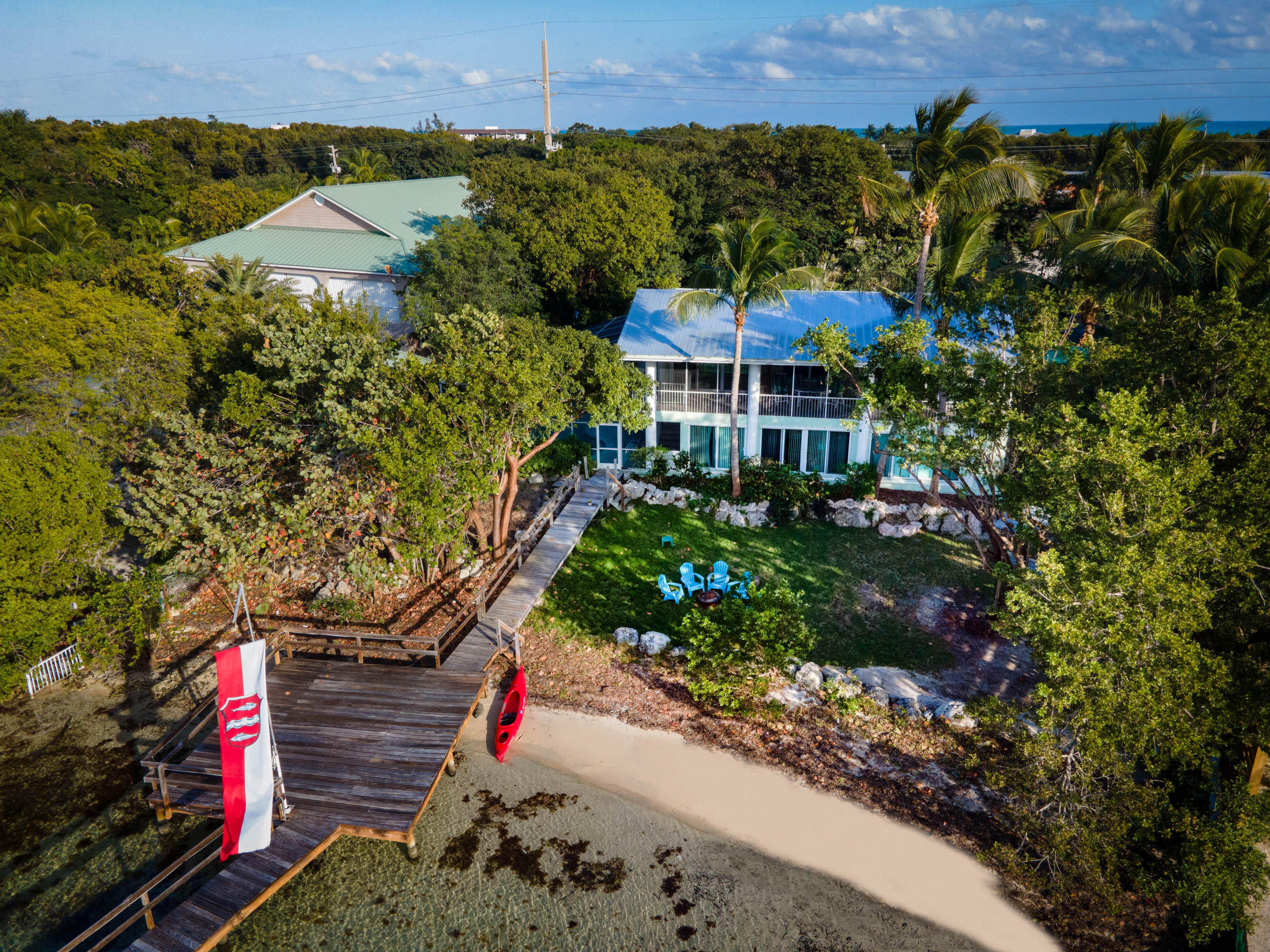 ISLAMORADA, Florida, 33036, United States, 5 Bedrooms Bedrooms, ,3 BathroomsBathrooms,Residential,For Sale,1828354
