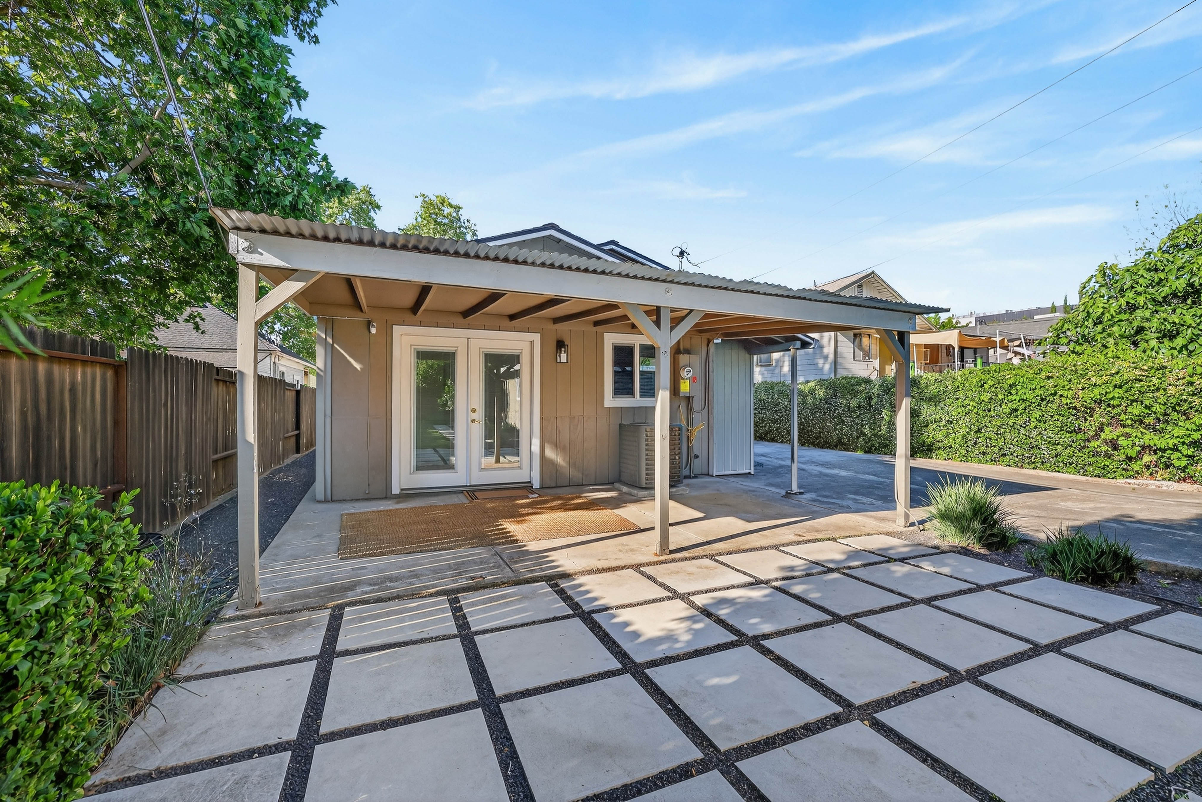  4330 3rd Avenue, Sacramento, CA 95817 - 物件實景
