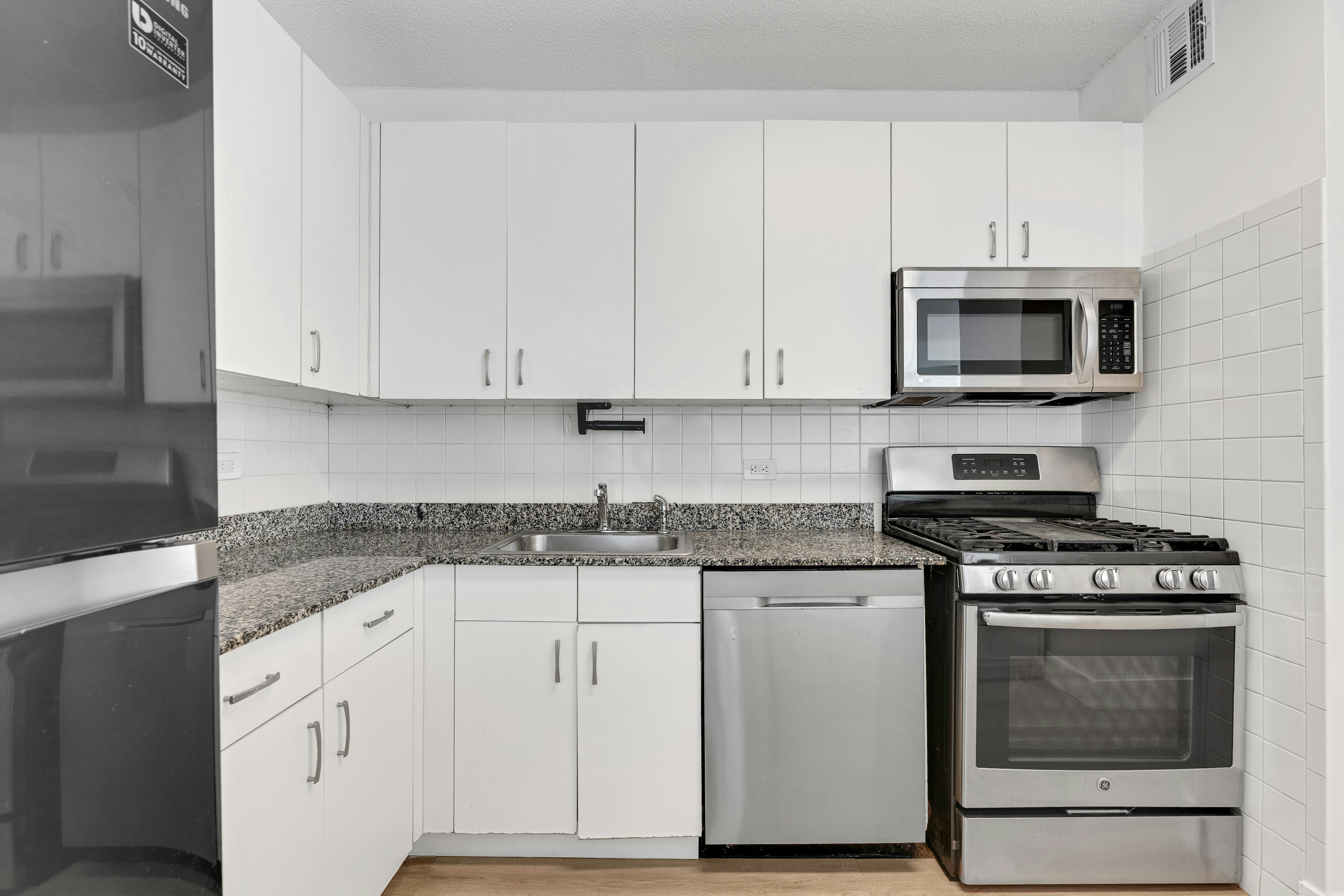  45 River Dr.  #702, Jersey City, NJ 07302 - 物件實景