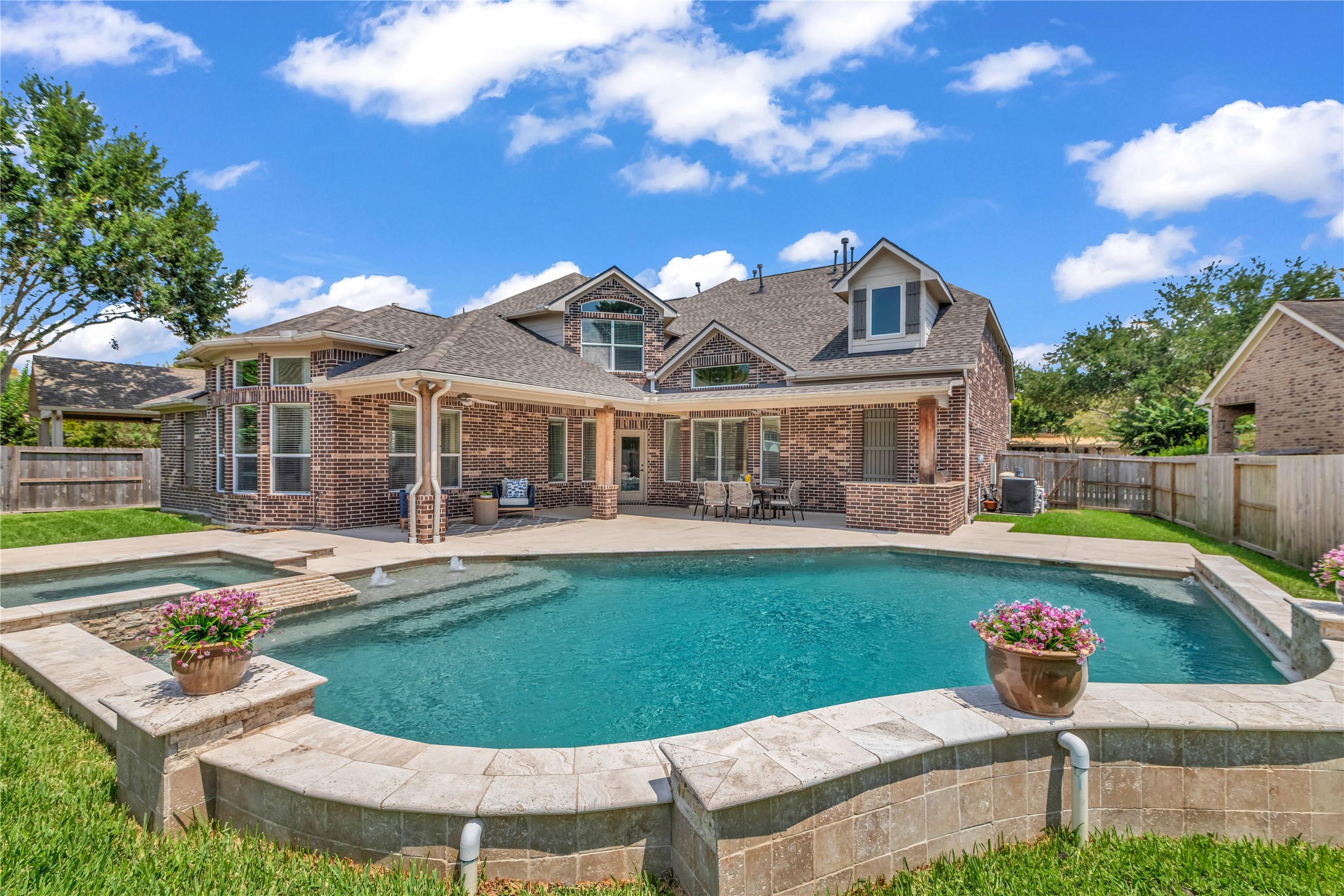Houston, Texas, 77044, United States, 5 Bedrooms Bedrooms, ,4 BathroomsBathrooms,Residential,For Sale,1927228
