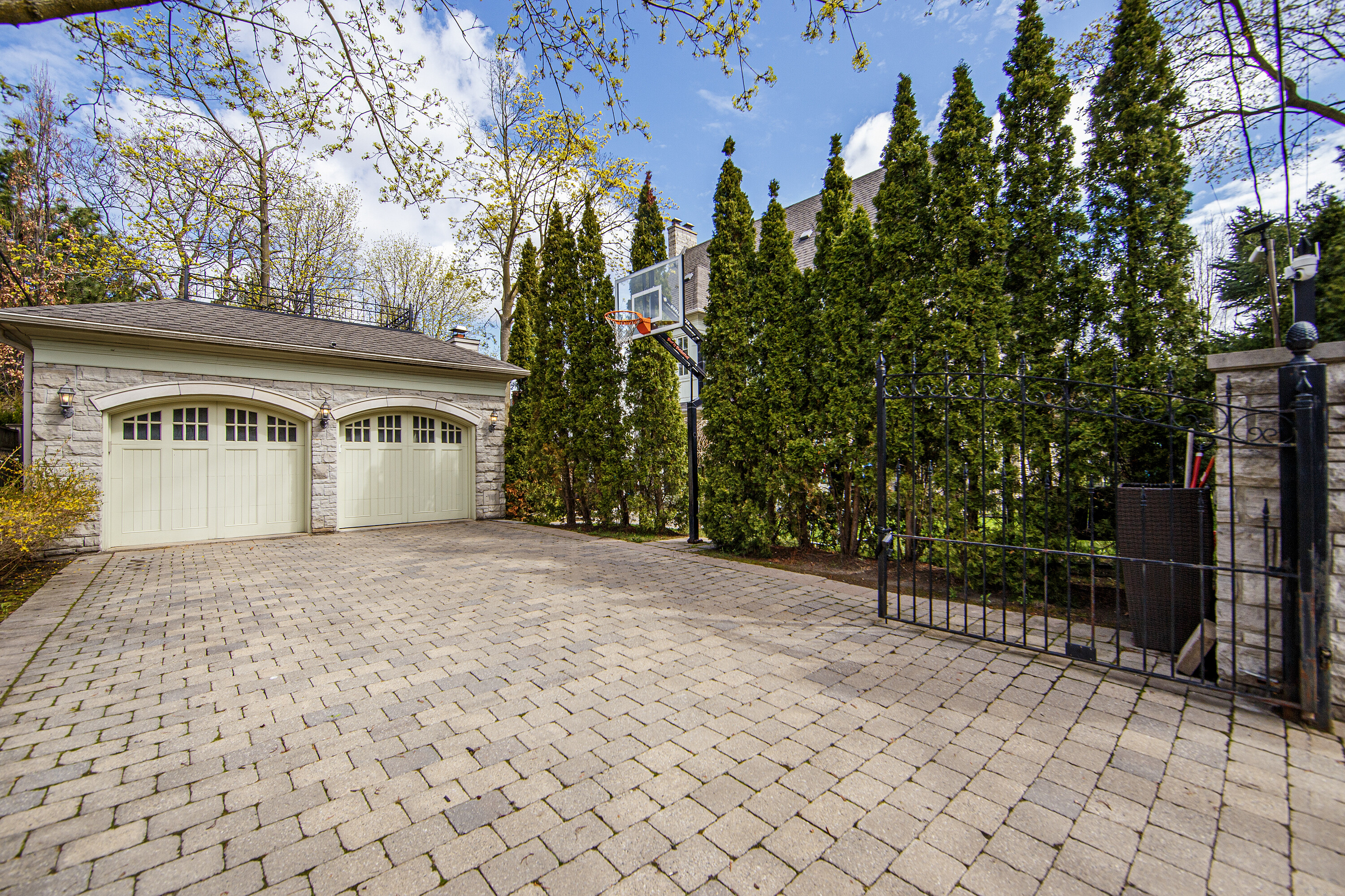  Custom Built in Forest Hill - 物件實景