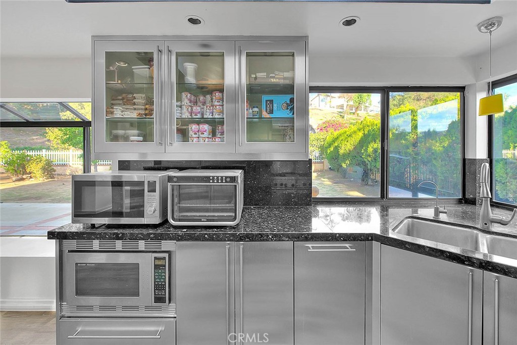 Phillips Ranch, California, 91766, United States, 4 Bedrooms Bedrooms, ,3 BathroomsBathrooms,Residential,For Sale,1998468