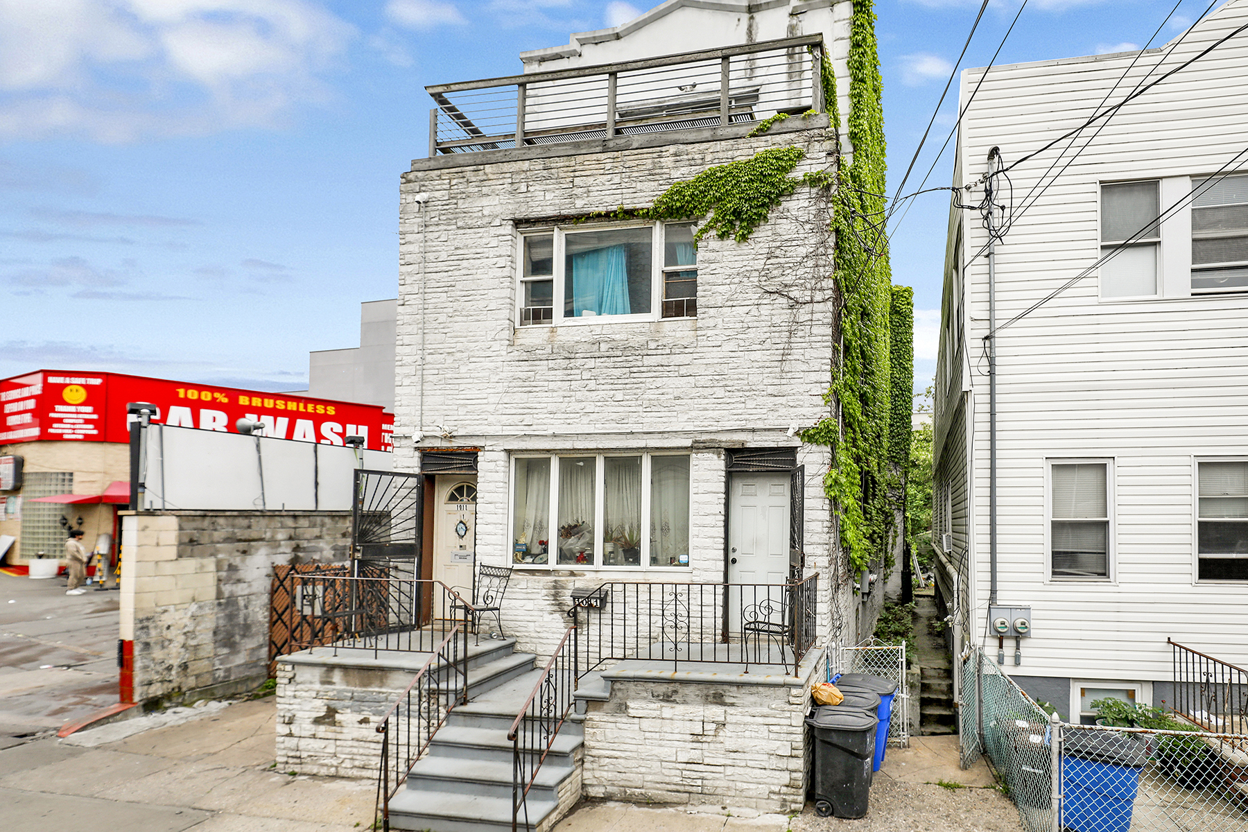 Brooklyn, New York, 11235, United States, 6 Bedrooms Bedrooms, ,3 BathroomsBathrooms,Residential,For Sale,1830542