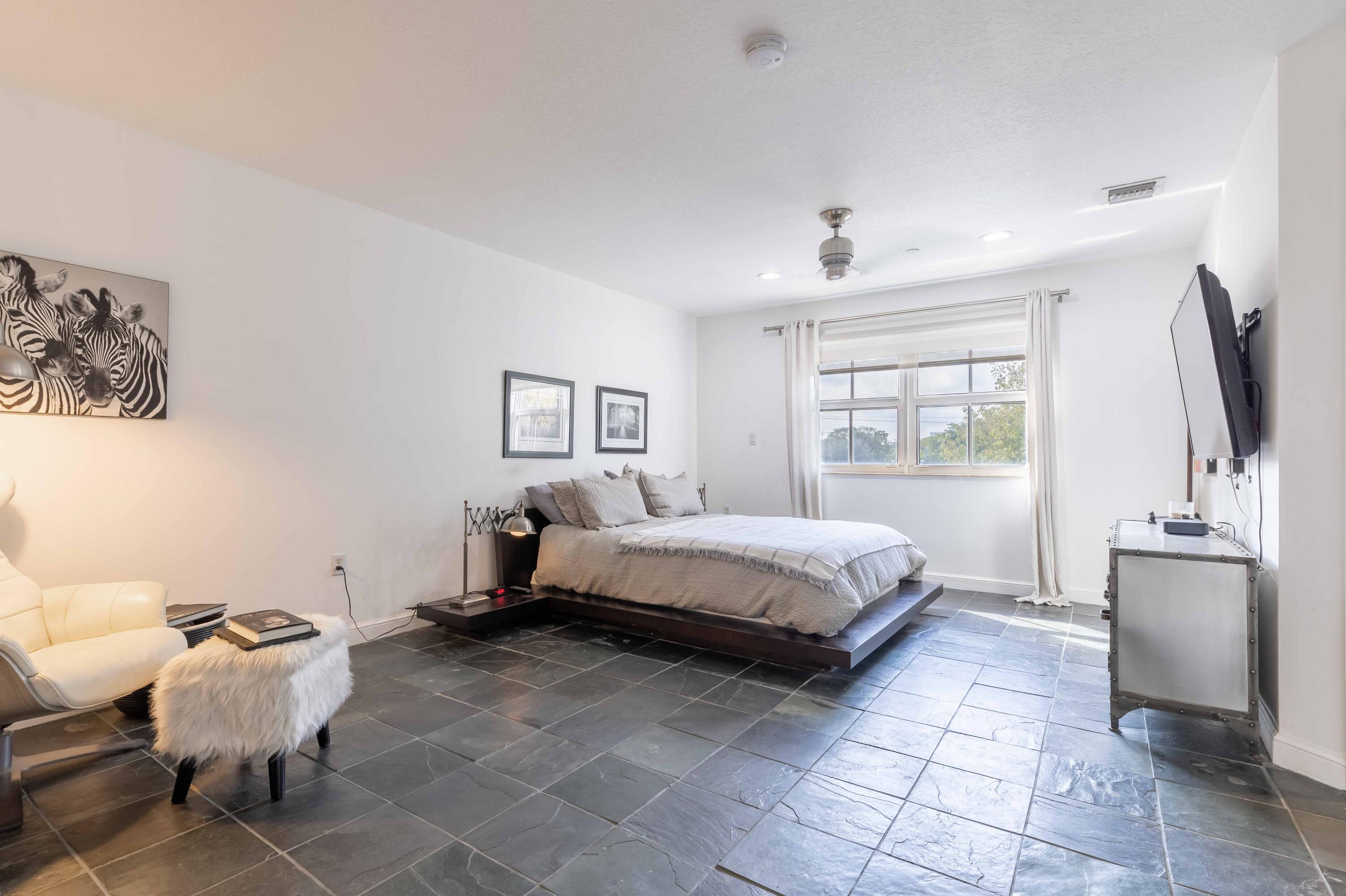 Fort Lauderdale, Florida, 33304, United States, 2 Bedrooms Bedrooms, ,4 BathroomsBathrooms,Residential,For Sale,1891530