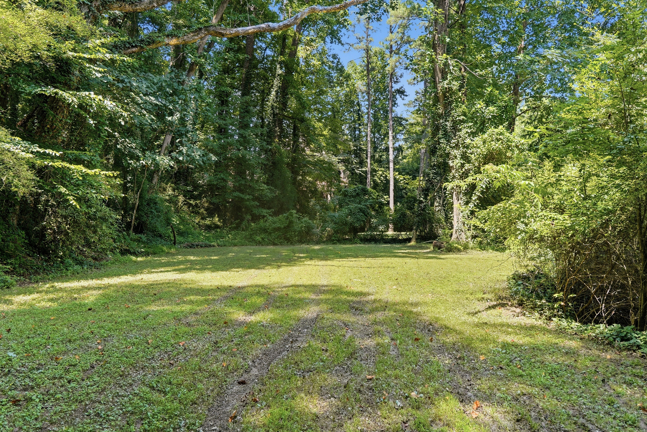  Stunning Home on Nearly 1 Acre Lot in Buckhead - 物件實景