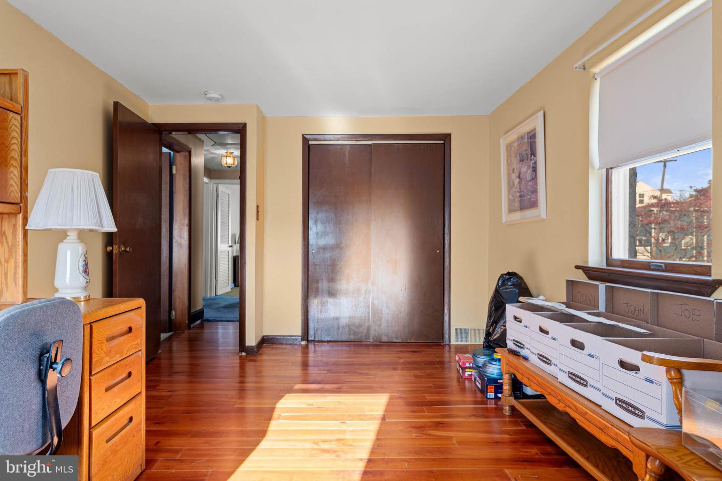 Conshohocken, Pennsylvania, 19428, United States, 4 Bedrooms Bedrooms, ,3 BathroomsBathrooms,Residential,For Sale,2003436