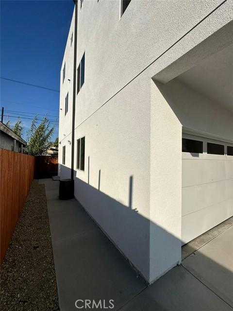 Los Angeles, California, 90001, United States, ,Residential,For Sale,1976329