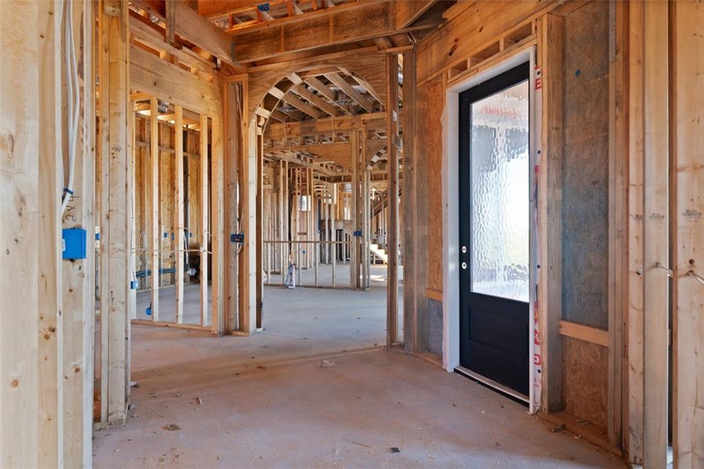 Clarkesville, Georgia, 30523, United States, 4 Bedrooms Bedrooms, ,5 BathroomsBathrooms,Residential,For Sale,1937902