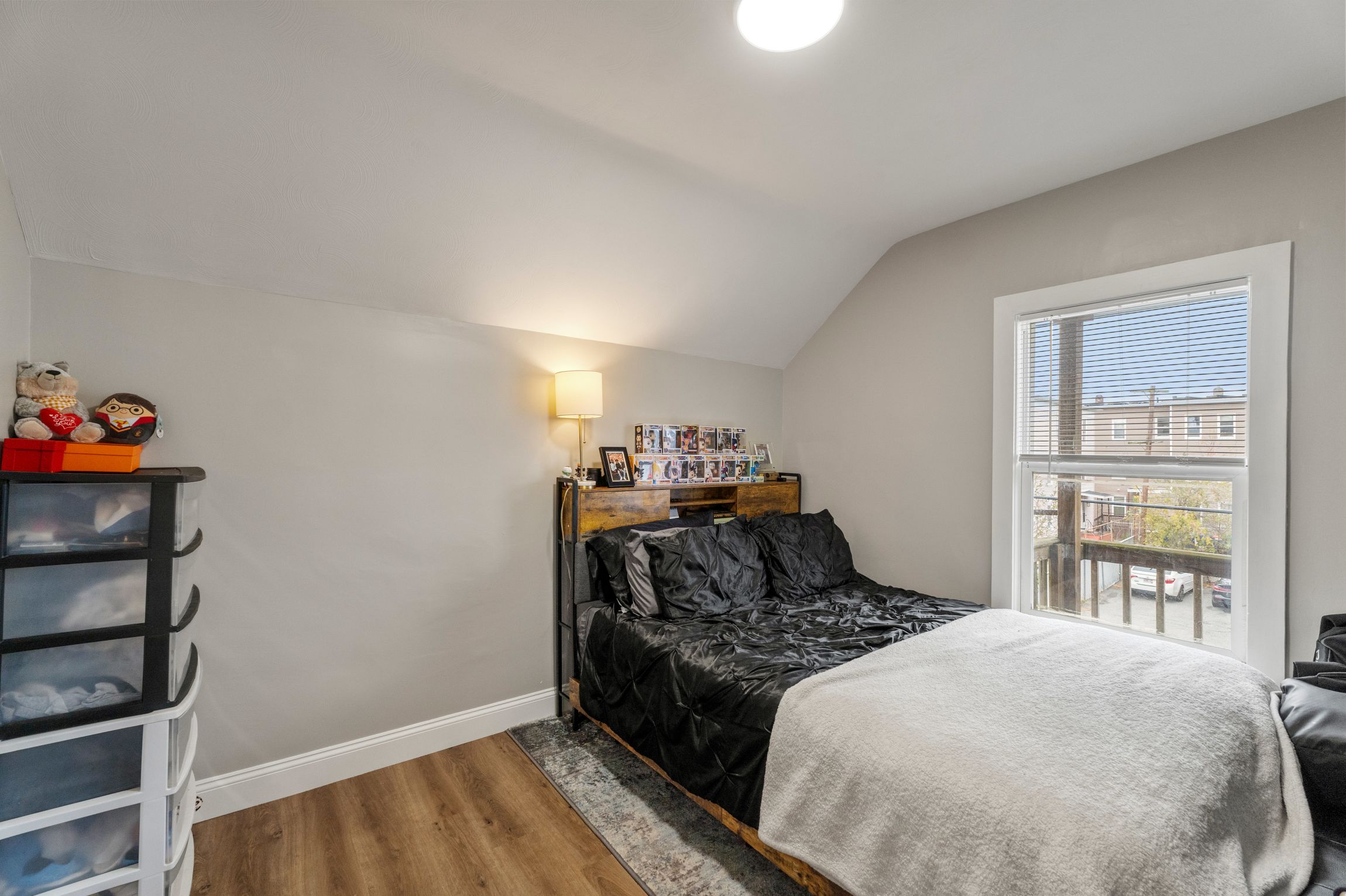  207 Belleville Avenue, New Bedford, MA, 02746 - 物件實景