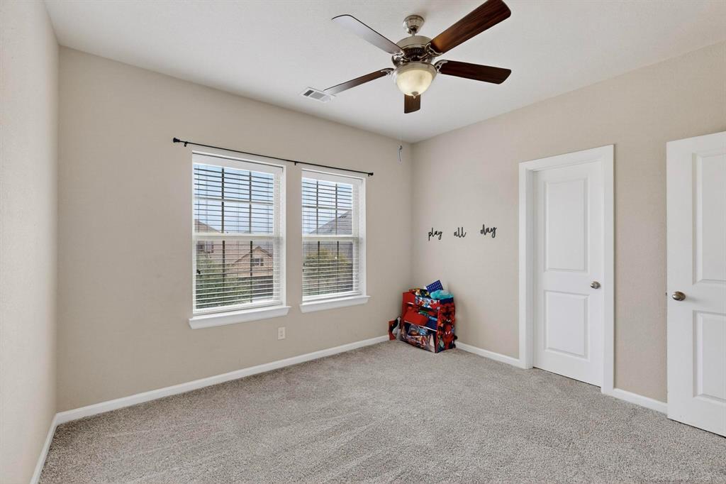 Mansfield, Texas, 76063, United States, 4 Bedrooms Bedrooms, ,3 BathroomsBathrooms,Residential,For Sale,1984510