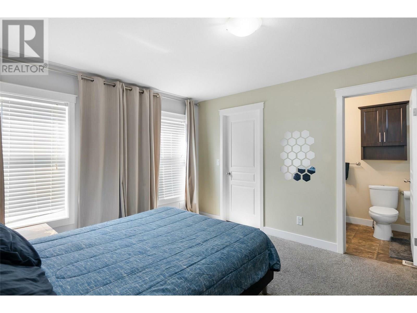 REVELSTOKE, British Columbia, V0E 2S1, CA, 2 Bedrooms Bedrooms, ,2 BathroomsBathrooms,Residential,For Sale,1874403