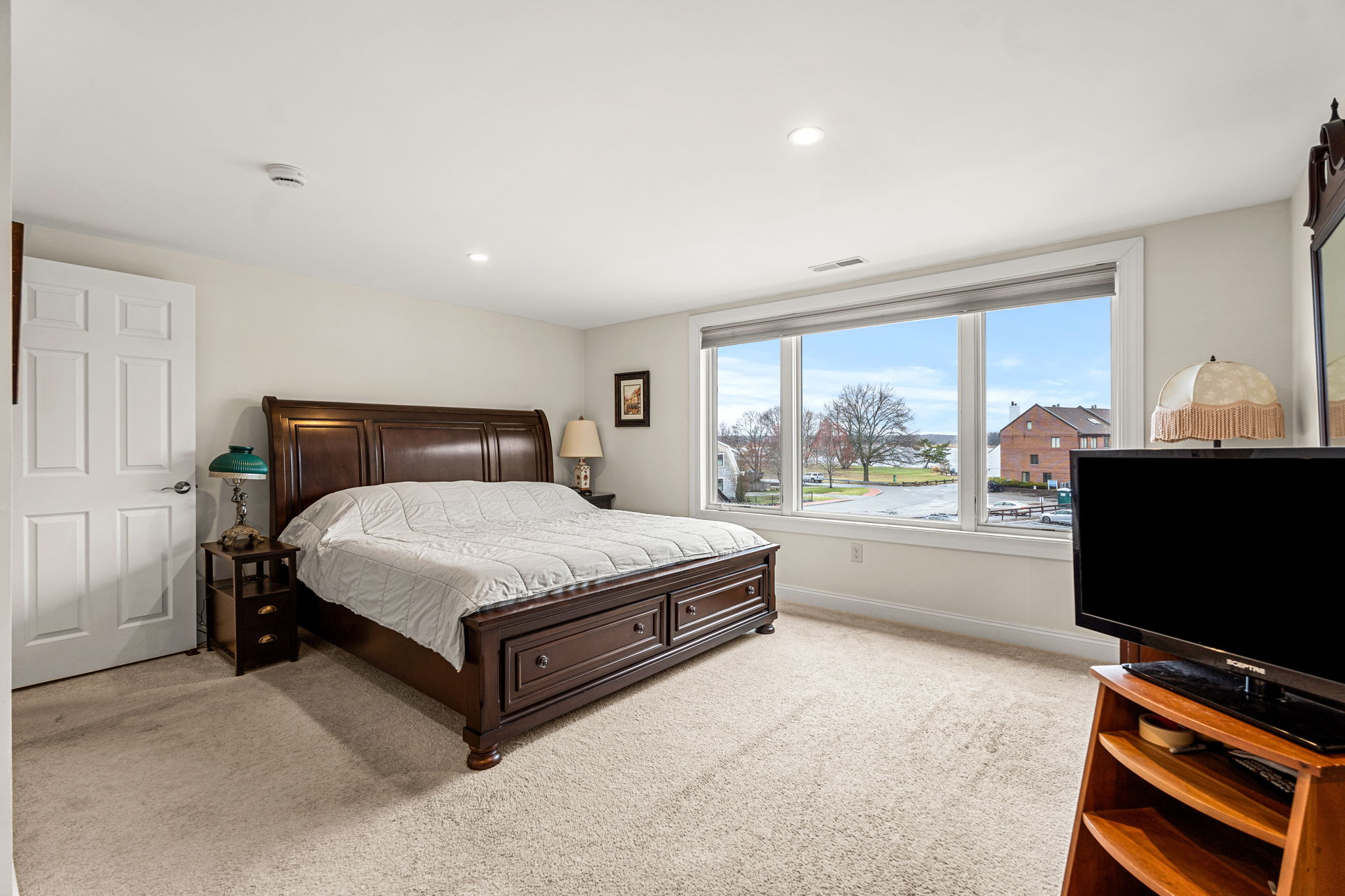  126 Merrimac, Newburyport, MA, 01950 - 物件實景