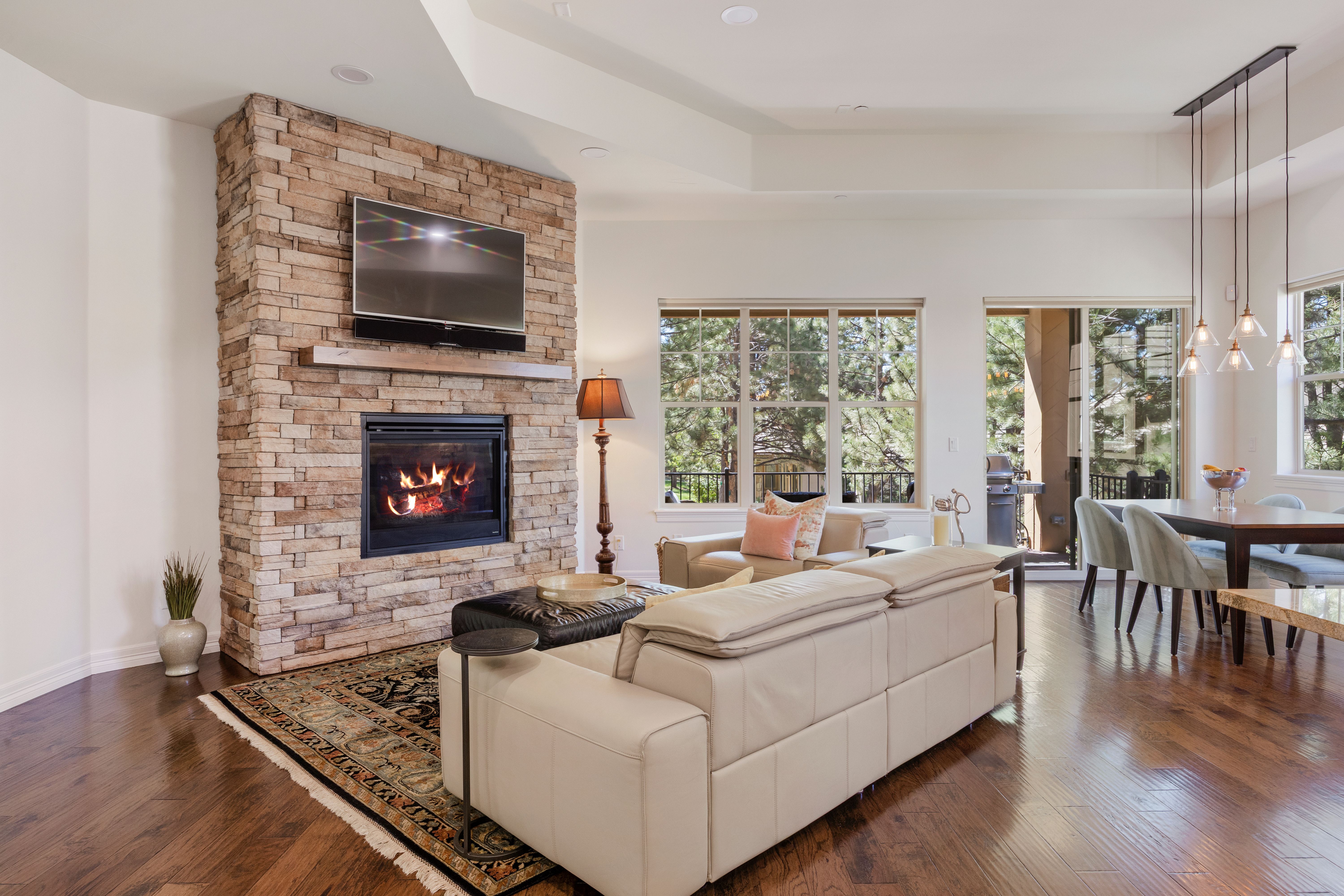  Beautifully Maintained 4 Bed  3 Bath Residence in Castle Pines Village - 物件實景