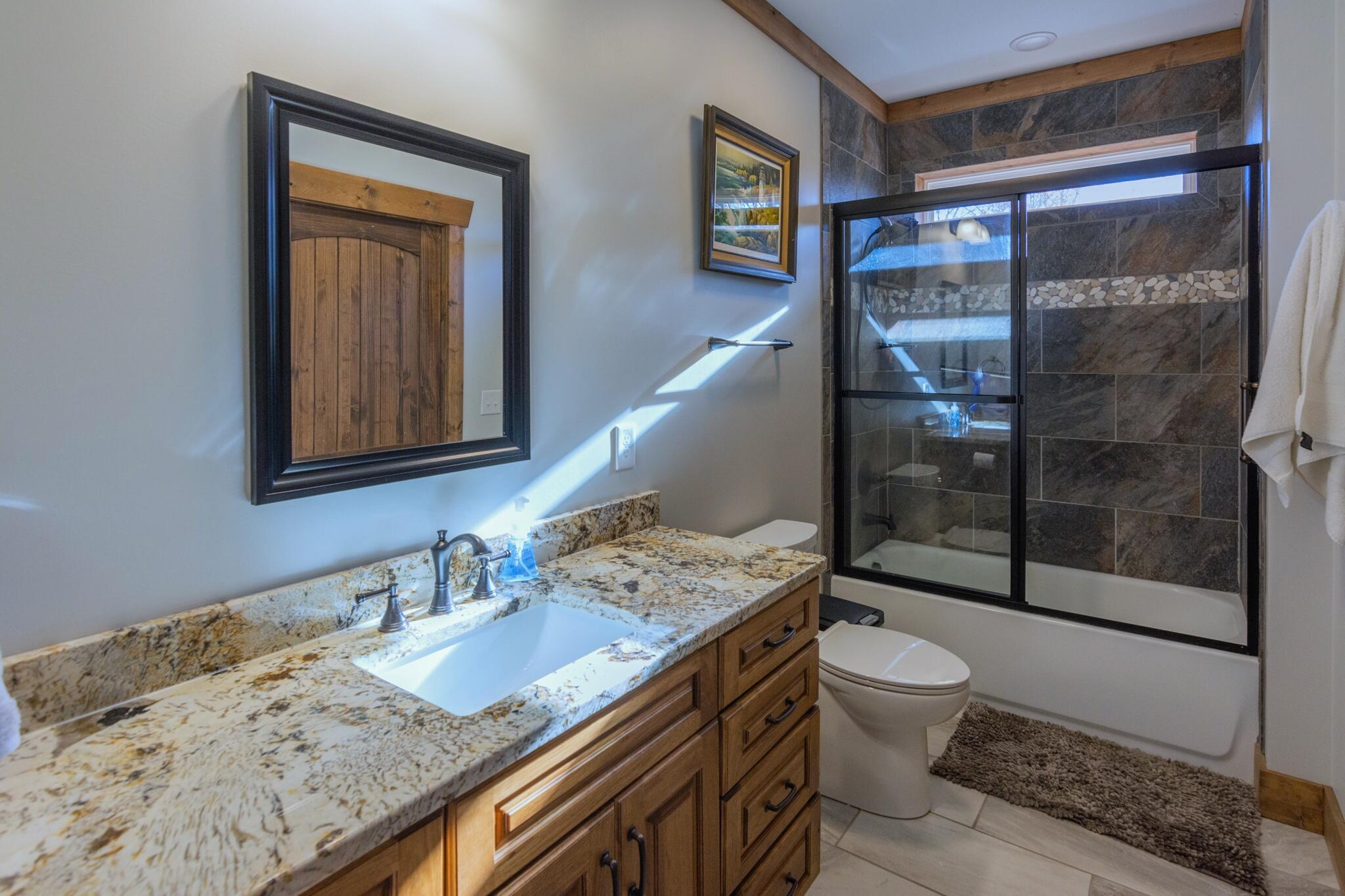 Graysville, Tennessee, 37338, United States, 3 Bedrooms Bedrooms, ,3 BathroomsBathrooms,Residential,For Sale,1995165